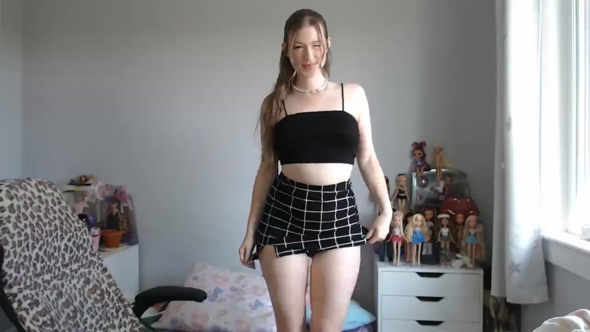 Gallery image thumbnail from GemmaMinx's myfreecams stream on, 09/27/2023, 17:44 image 10 of 20