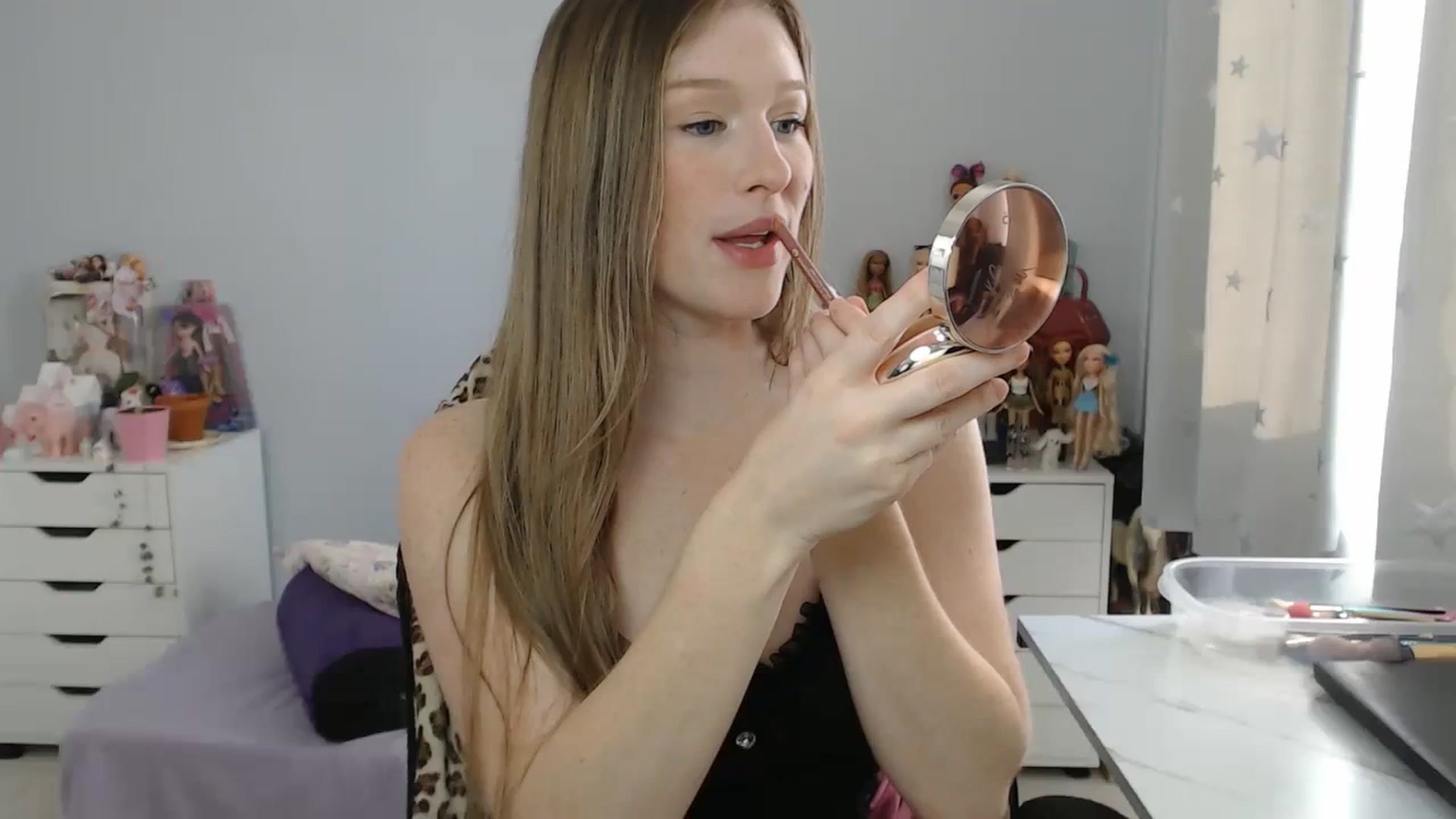 Gallery image thumbnail from GemmaMinx's myfreecams stream on, 10/11/2023, 20:24 image 11 of 20