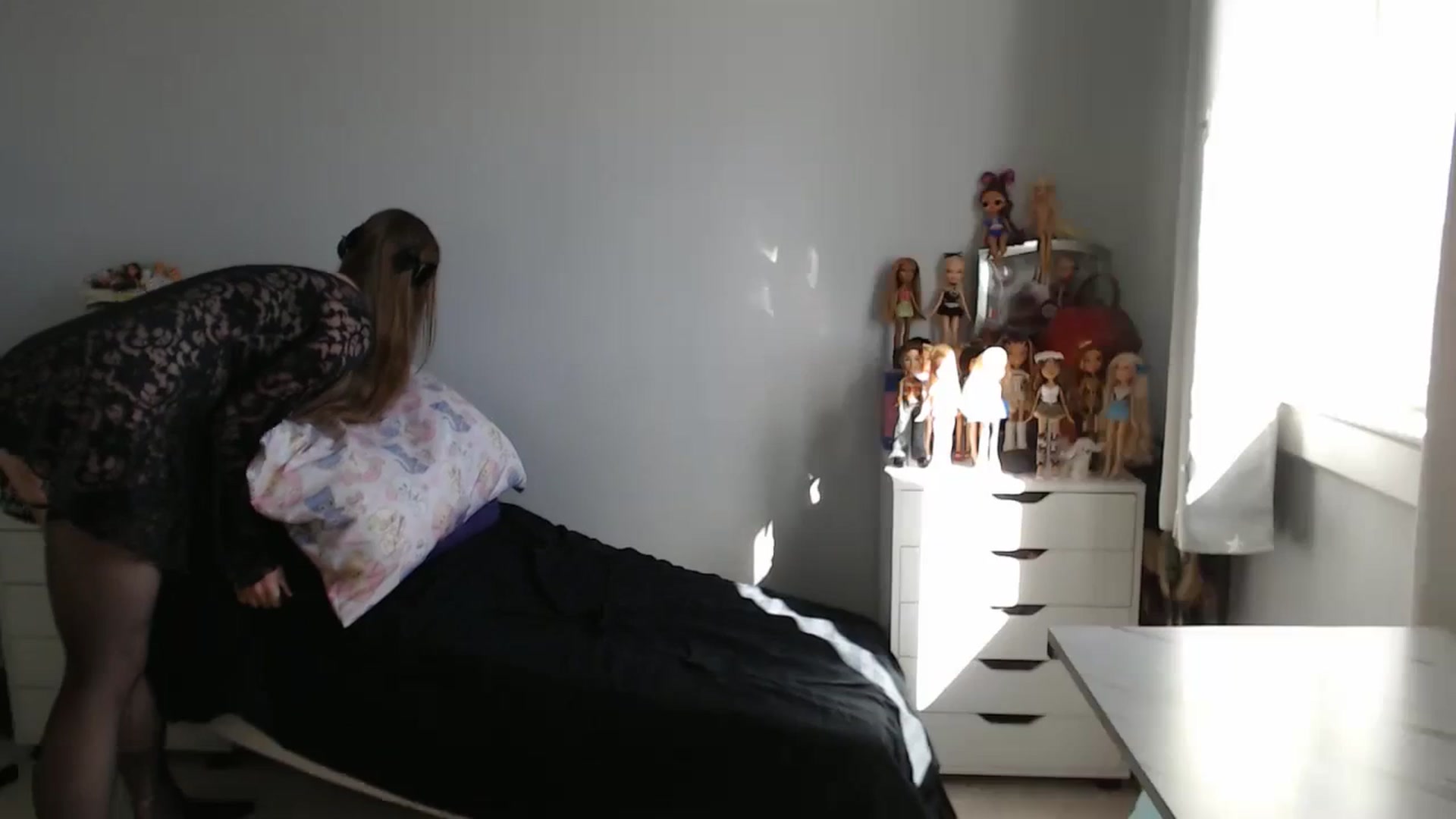 Gallery image thumbnail from GemmaMinx's myfreecams stream on, 10/12/2023, 18:02 image 4 of 20