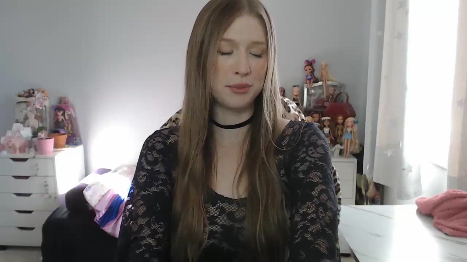 Gallery image thumbnail from GemmaMinx's myfreecams stream on, 10/12/2023, 19:25 image 18 of 20