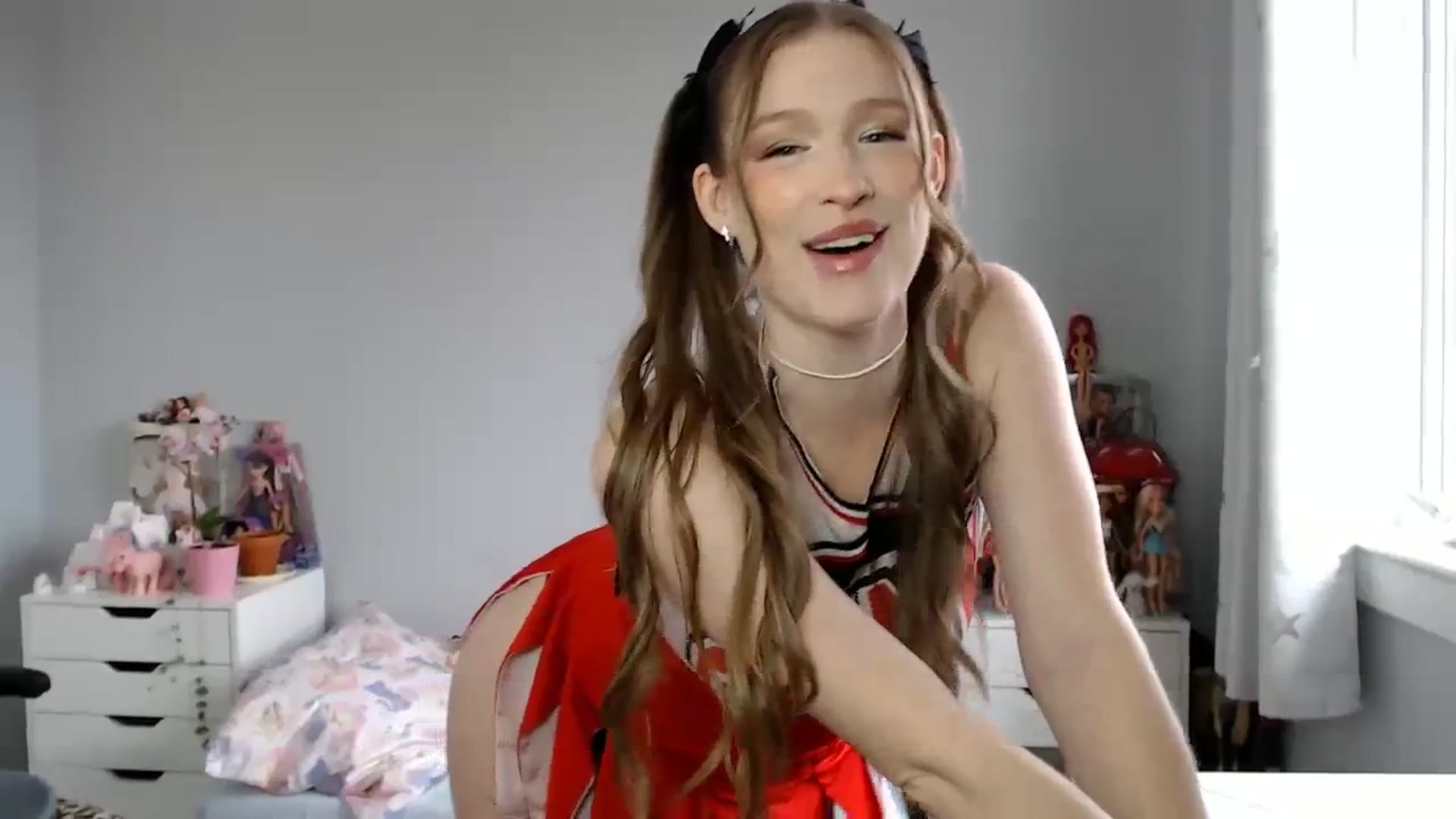 Gallery image thumbnail from GemmaMinx's myfreecams stream on, 10/31/2023, 16:38 image 7 of 20