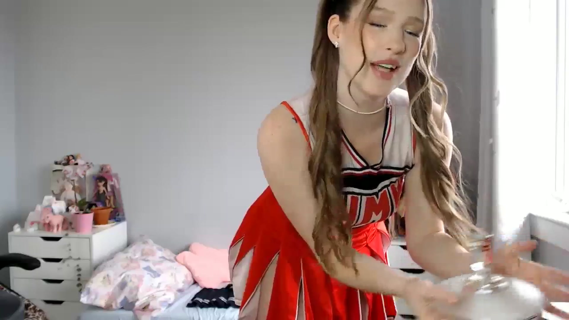 Gallery image thumbnail from GemmaMinx's myfreecams stream on, 10/31/2023, 16:38 image 10 of 20
