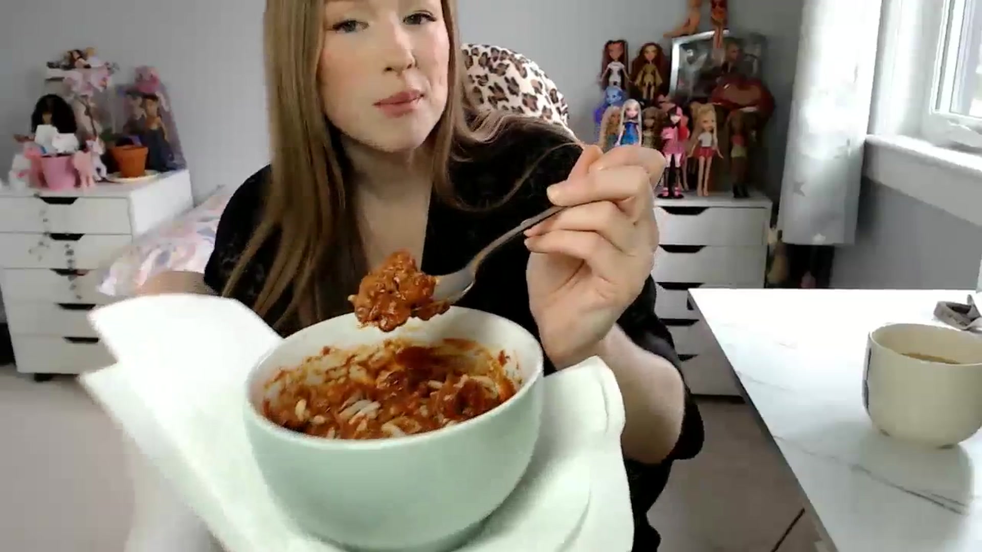 Gallery image thumbnail from GemmaMinx's myfreecams stream on, 11/21/2023, 18:15 image 9 of 20