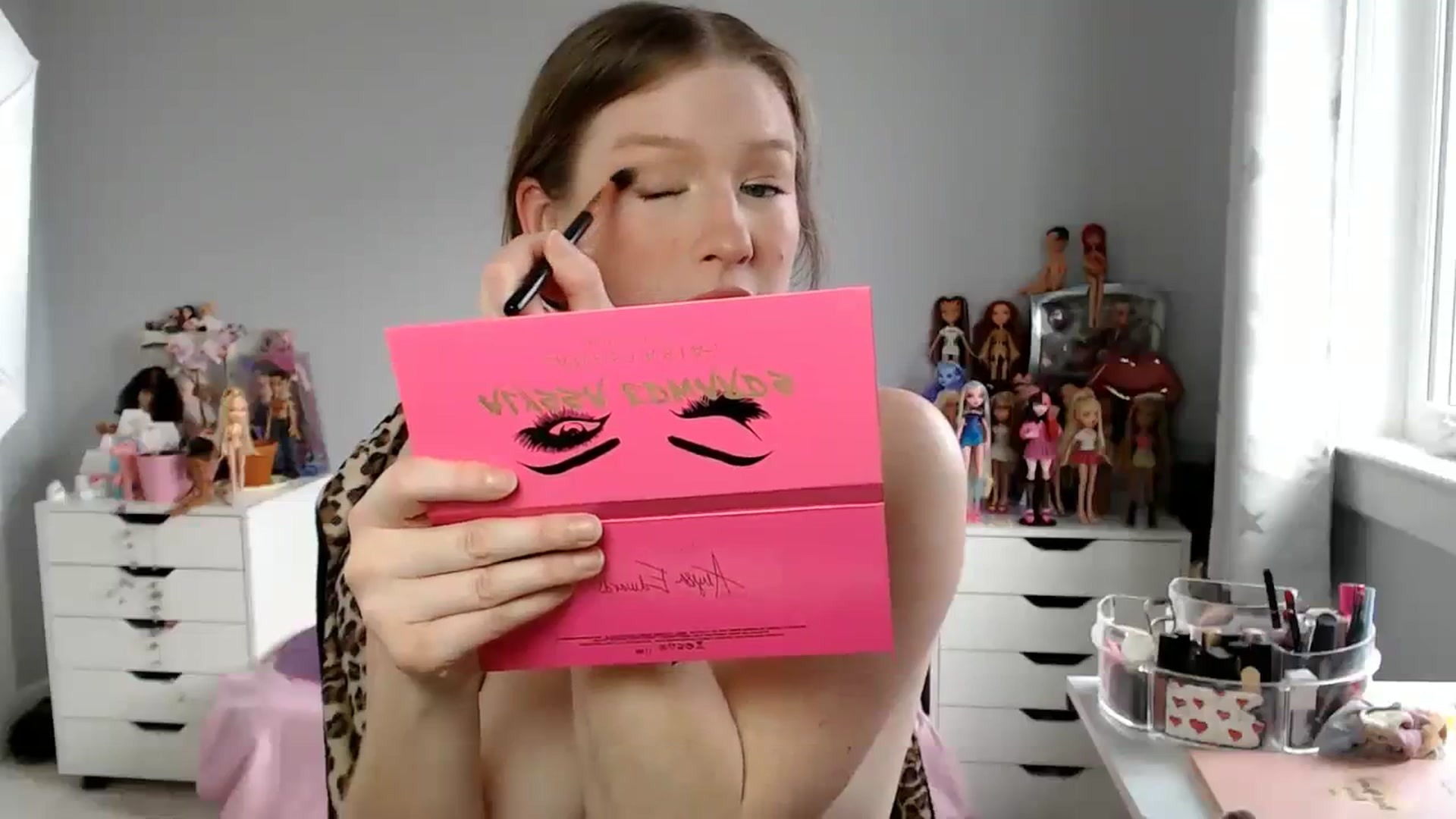 Gallery image thumbnail from GemmaMinx's myfreecams stream on, 12/06/2023, 18:14 image 10 of 20