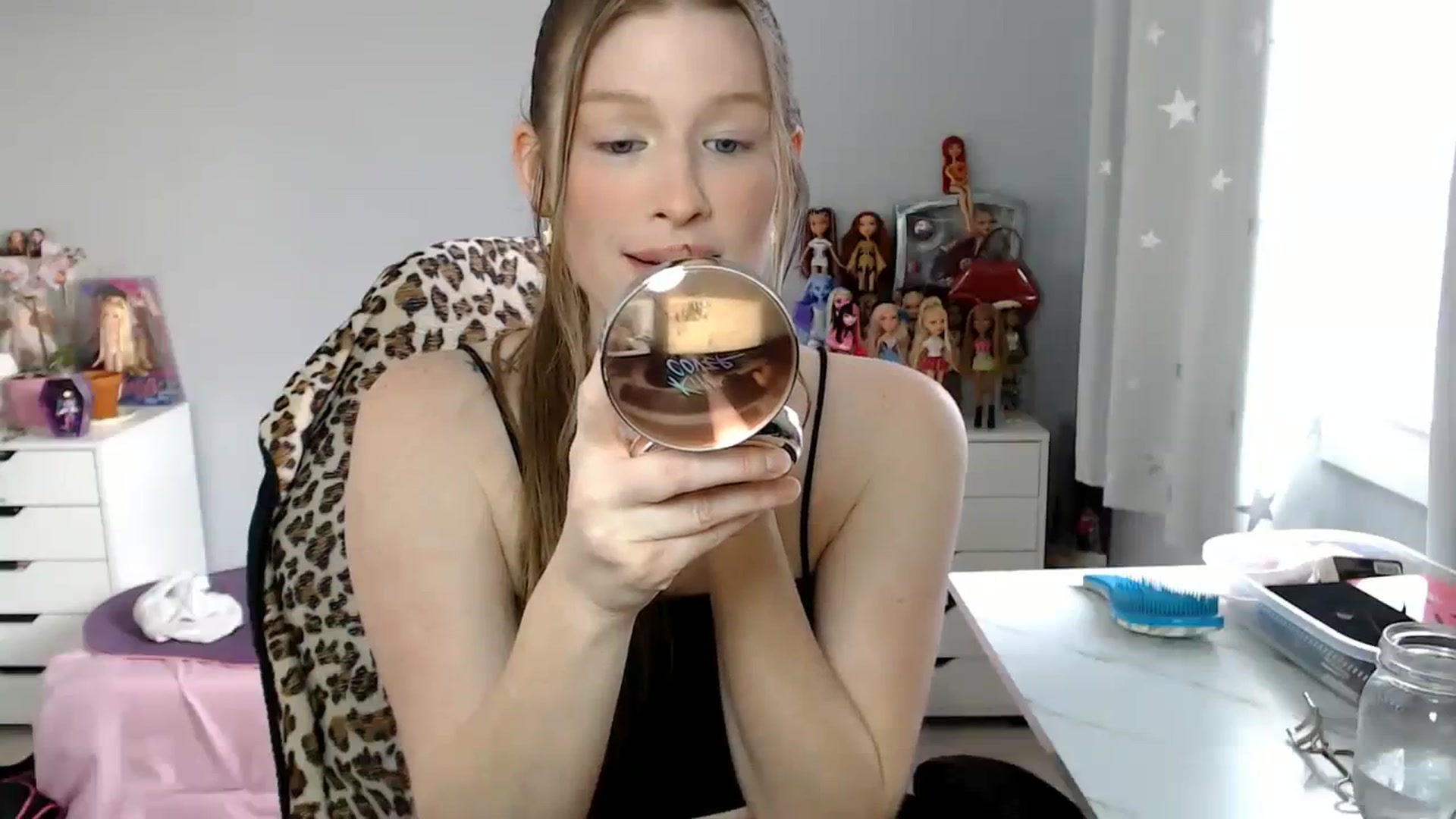 Gallery image thumbnail from GemmaMinx's myfreecams stream on, 12/14/2023, 19:58 image 4 of 20