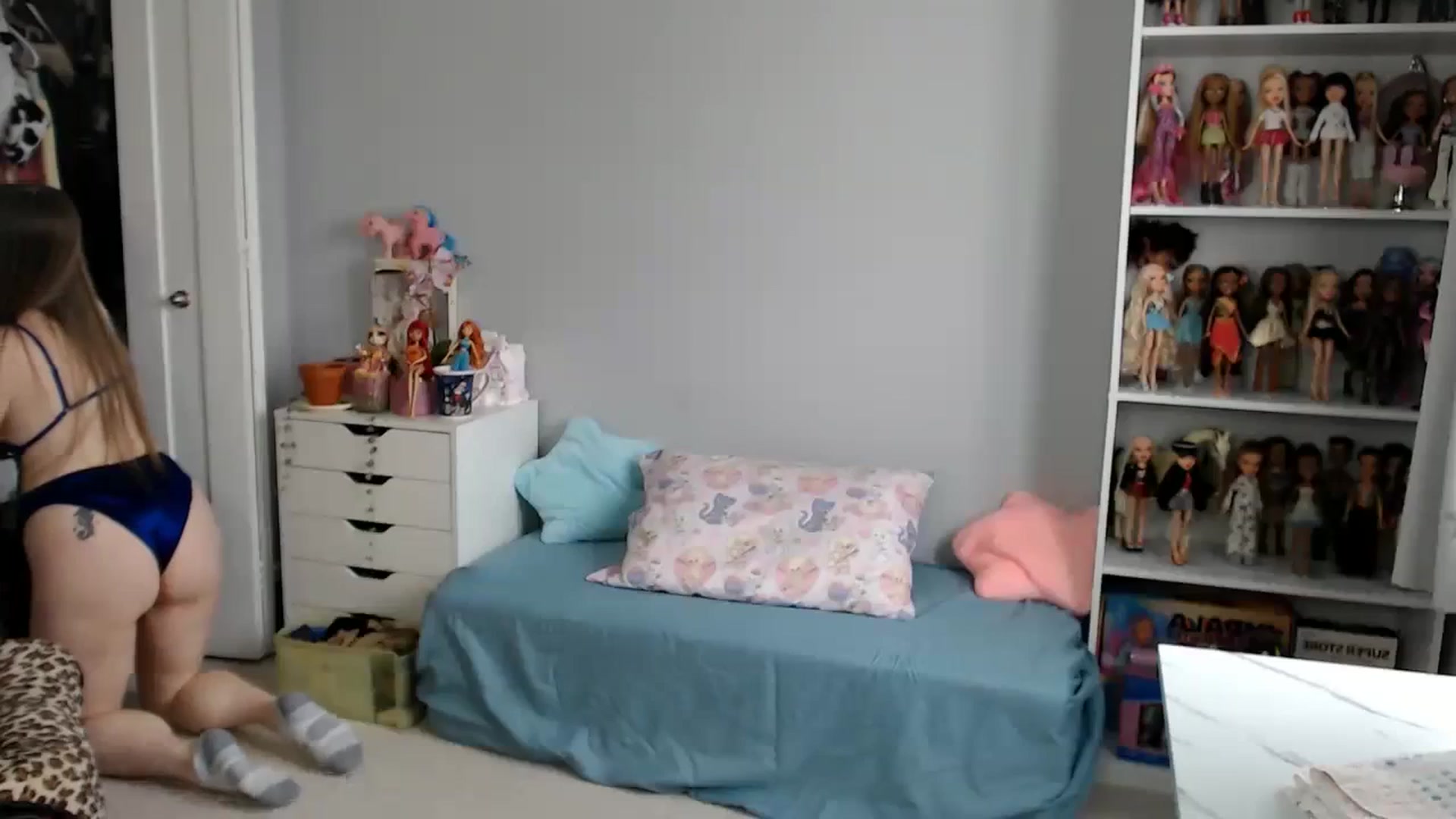 Gallery image thumbnail from GemmaMinx's myfreecams stream on, 01/31/2024, 17:17 image 12 of 20