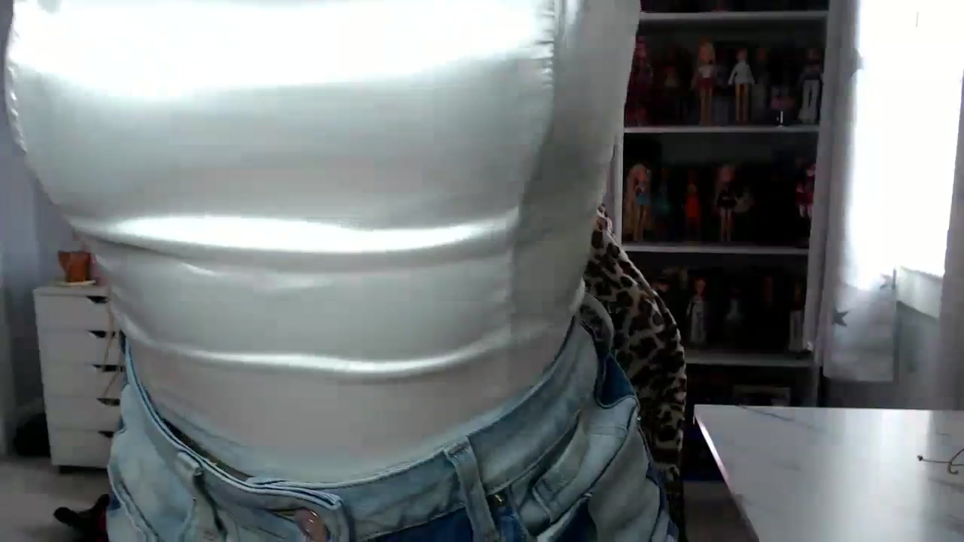 Gallery image thumbnail from GemmaMinx's myfreecams stream on, 03/05/2024, 19:35 image 9 of 20