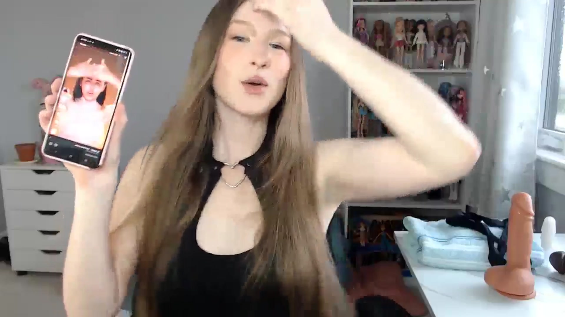 Gallery image thumbnail from GemmaMinx's myfreecams stream on, 05/13/2024, 22:41 image 7 of 20