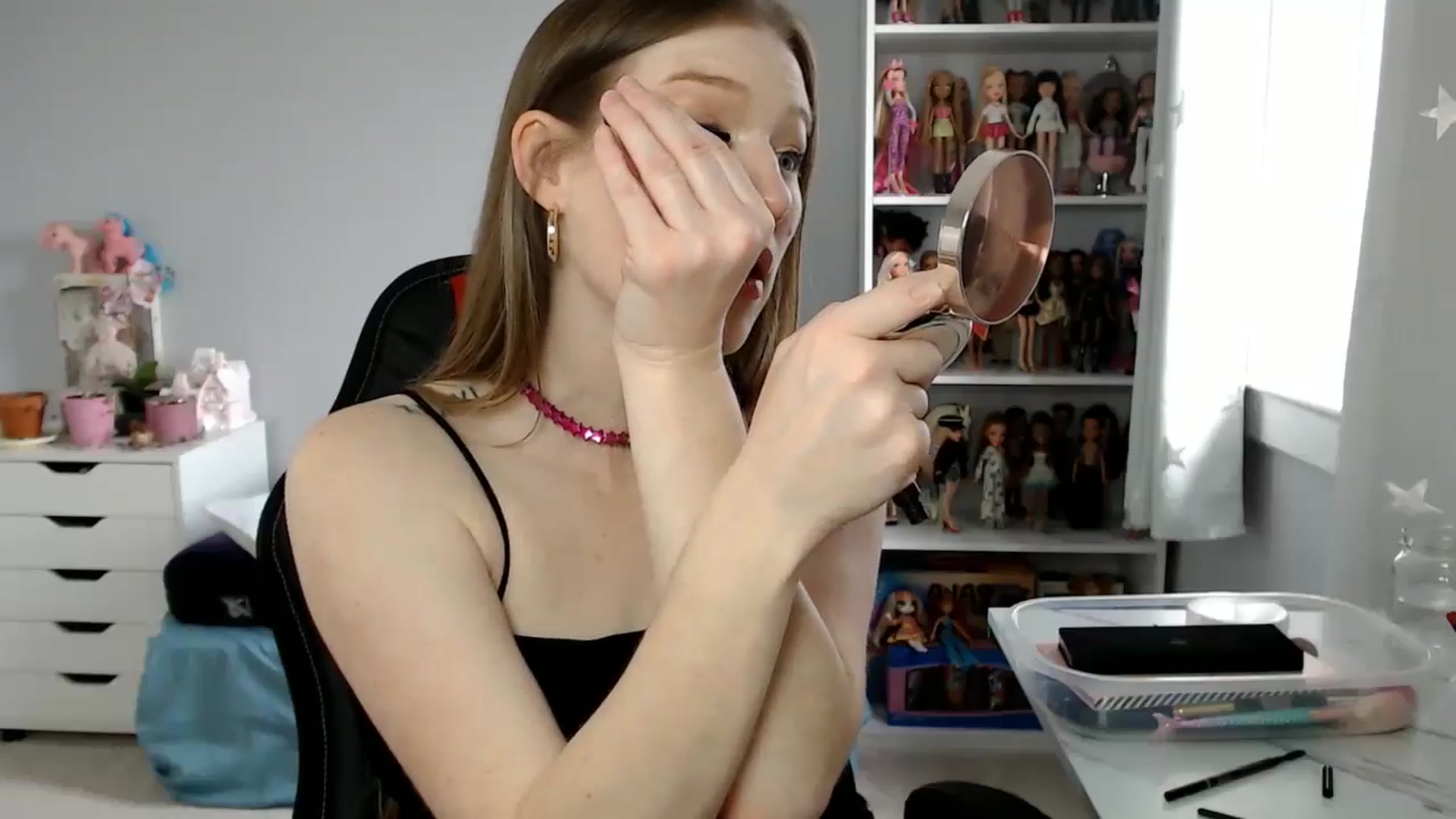 Gallery image thumbnail from GemmaMinx's myfreecams stream on, 06/13/2024, 17:40 image 15 of 20