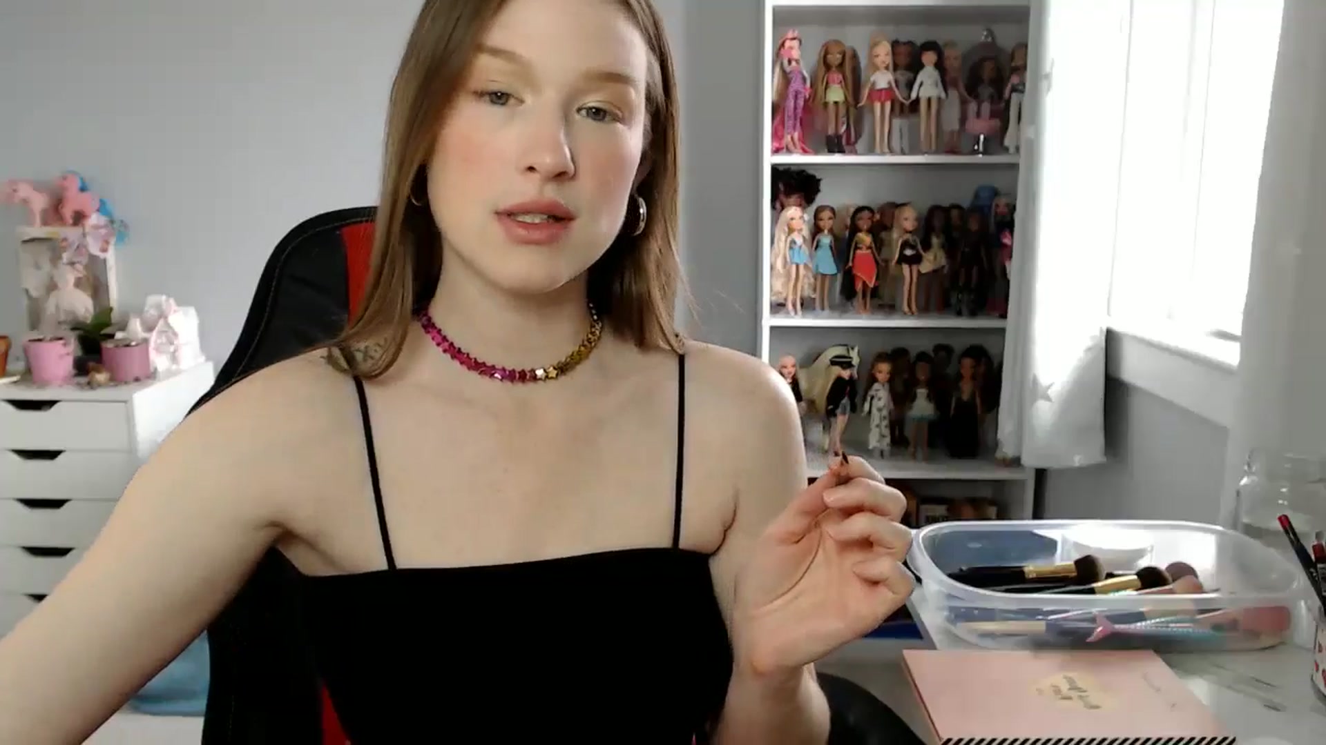 Gallery image thumbnail from GemmaMinx's myfreecams stream on, 06/13/2024, 17:40 image 5 of 20