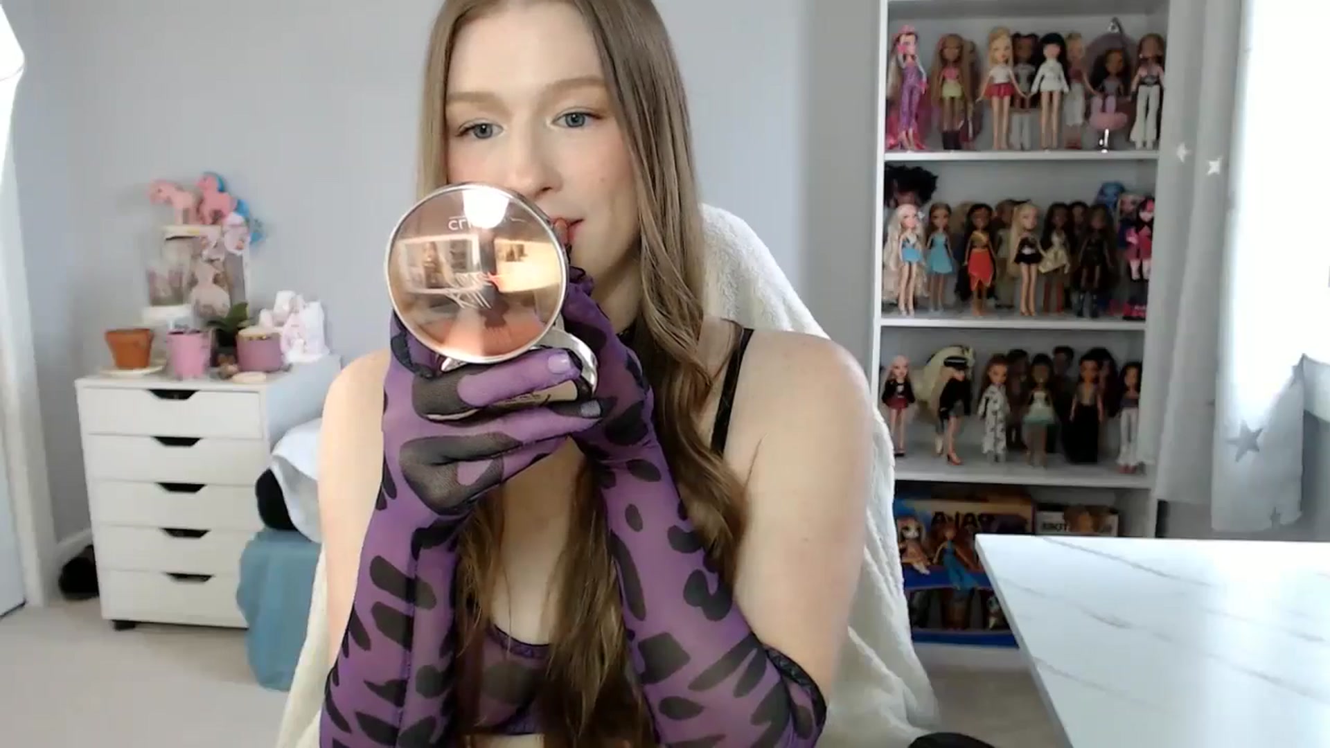 Gallery image thumbnail from GemmaMinx's myfreecams stream on, 06/29/2024, 20:30 image 19 of 20