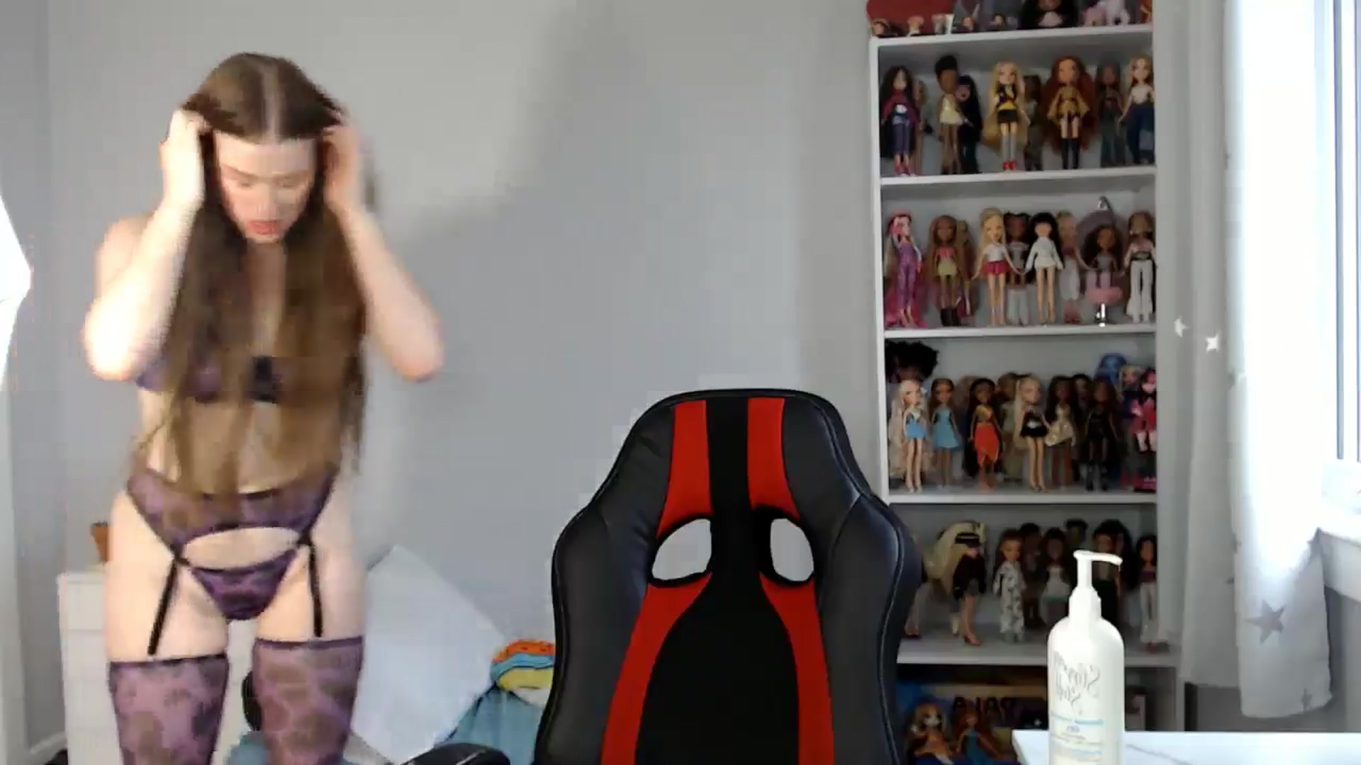Gallery image thumbnail from GemmaMinx's myfreecams stream on, 06/29/2024, 21:25 image 4 of 20