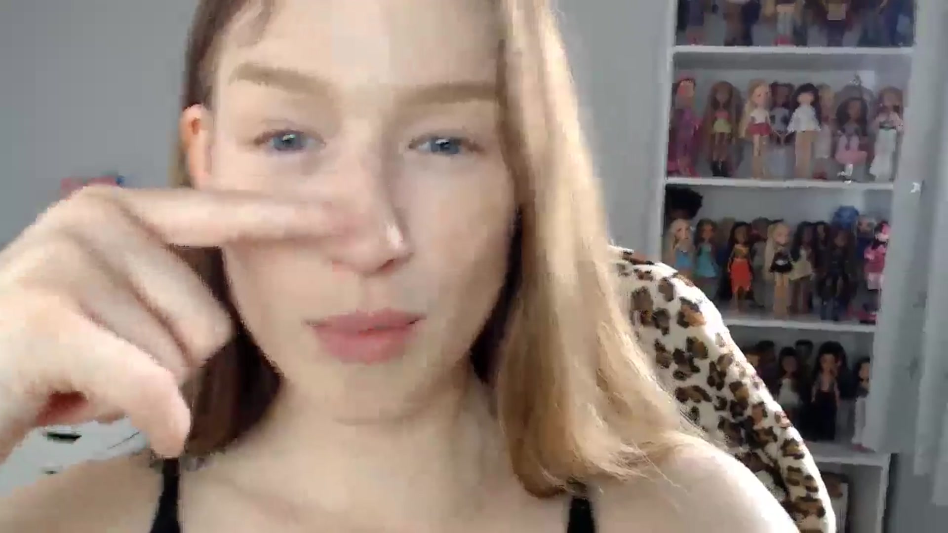 Gallery image thumbnail from GemmaMinx's myfreecams stream on, 07/09/2024, 21:51 image 8 of 20