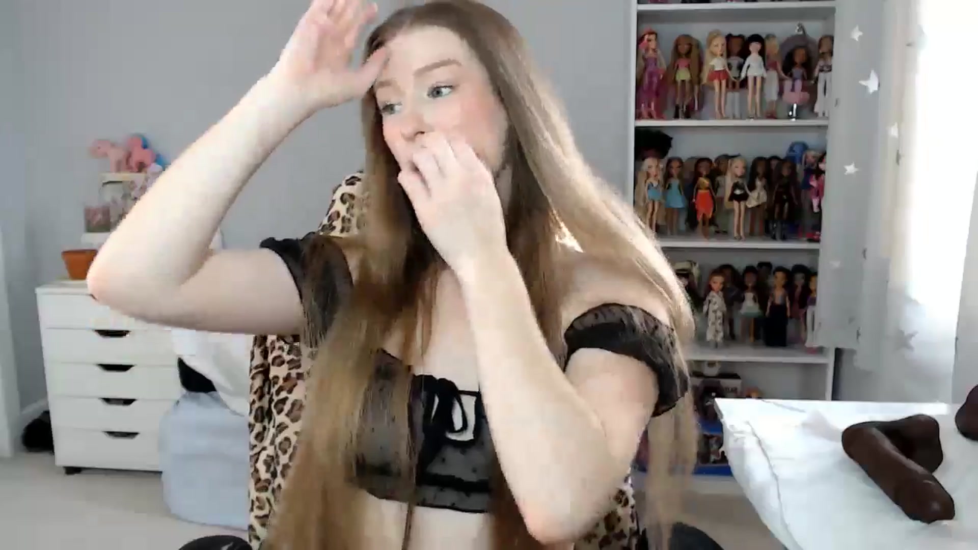Gallery image thumbnail from GemmaMinx's myfreecams stream on, 08/14/2024, 22:31 image 13 of 20