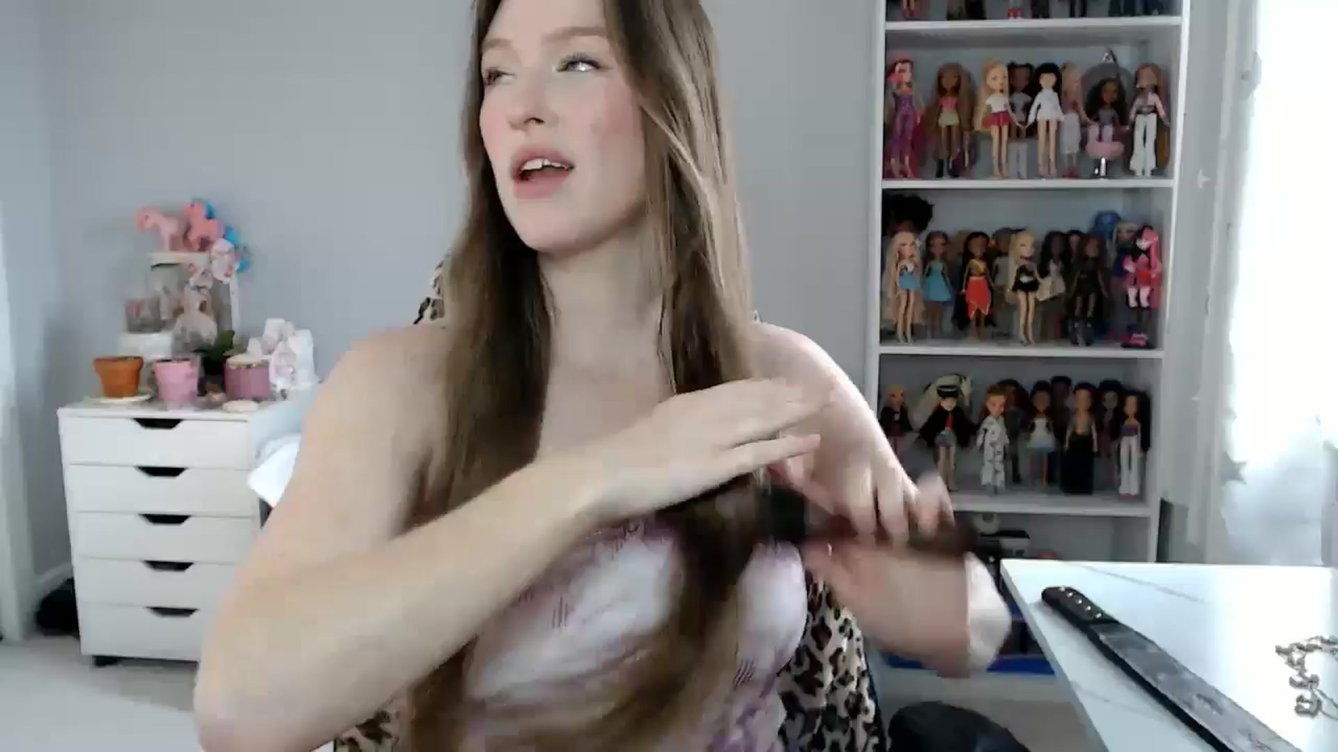 Gallery image thumbnail from GemmaMinx's myfreecams stream on, 08/15/2024, 21:03 image 1 of 20