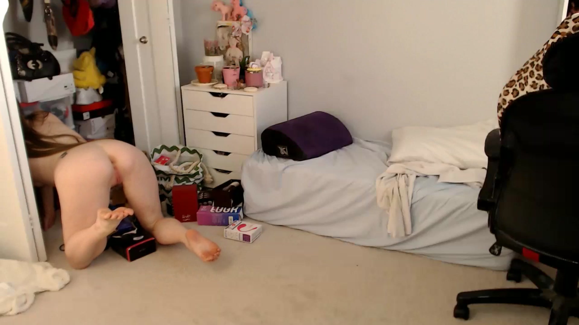 Gallery image thumbnail from GemmaMinx's myfreecams stream on, 08/29/2024, 22:43 image 13 of 20