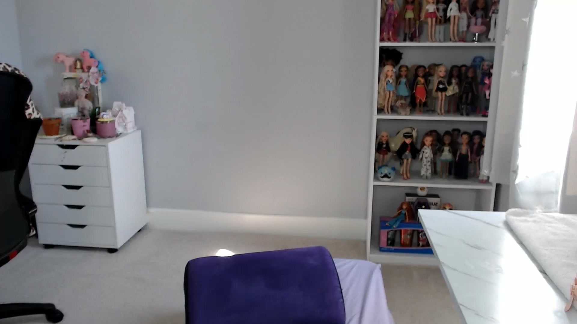 Gallery image thumbnail from GemmaMinx's myfreecams stream on, 09/14/2024, 18:51 image 7 of 20