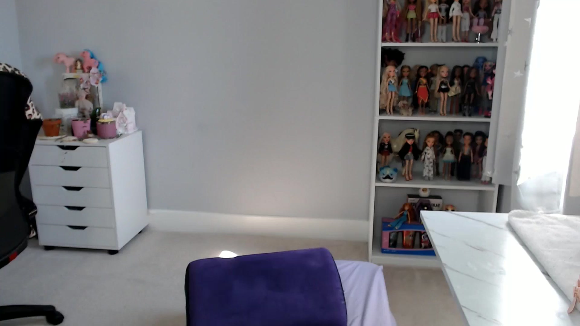 Gallery image thumbnail from GemmaMinx's myfreecams stream on, 09/14/2024, 18:51 image 6 of 20