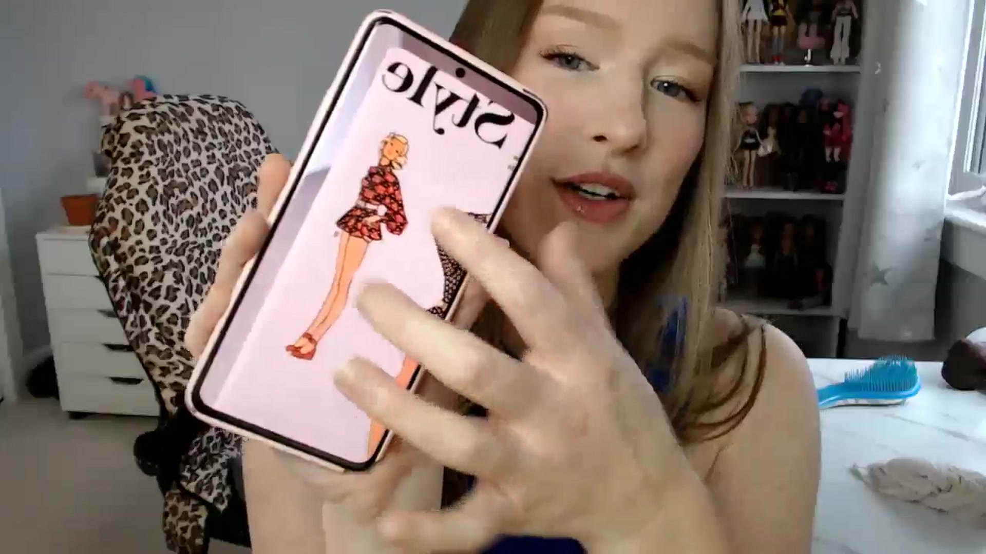Gallery image thumbnail from GemmaMinx's myfreecams stream on, 09/25/2024, 19:46 image 15 of 20