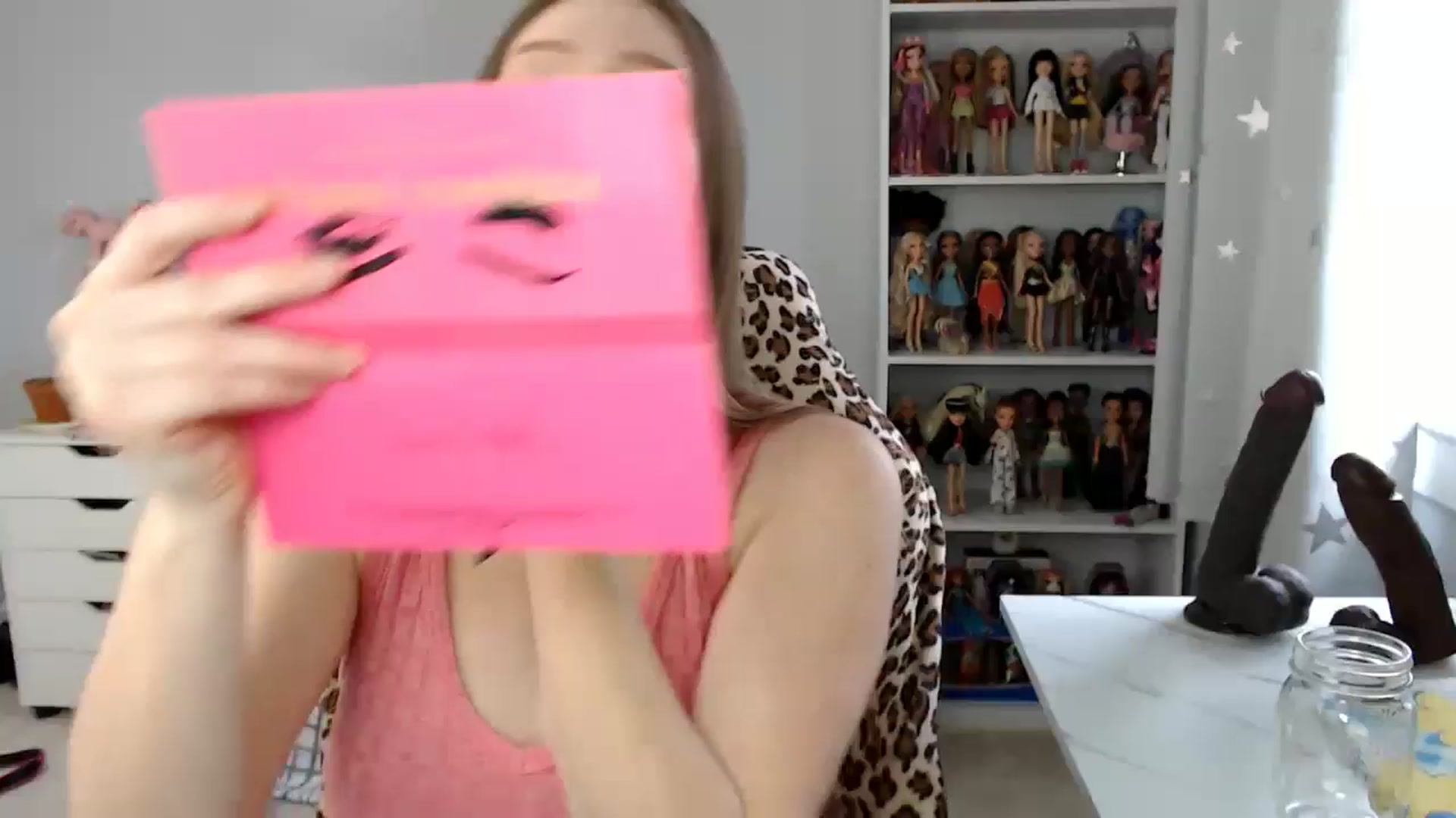 Gallery image thumbnail from GemmaMinx's myfreecams stream on, 10/15/2024, 20:59 image 16 of 20