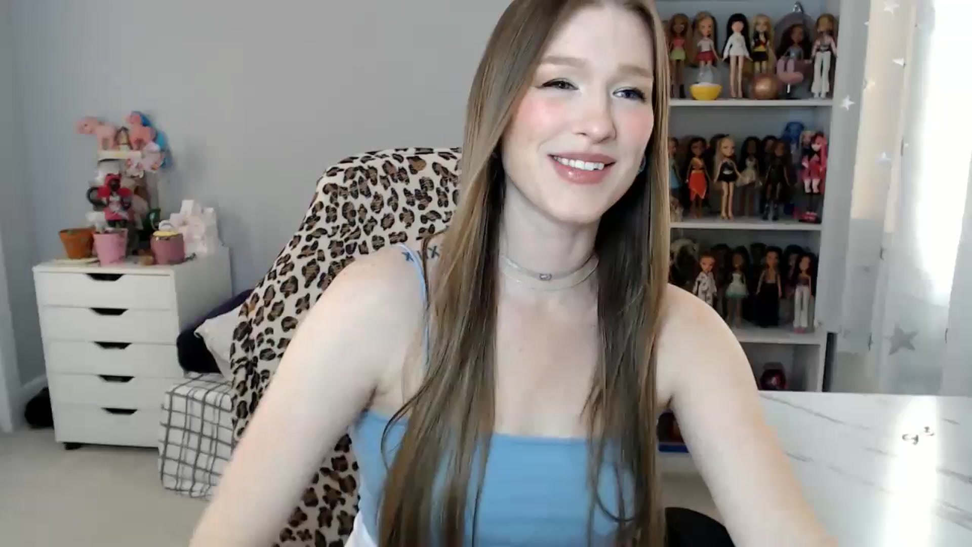 Gallery image thumbnail from GemmaMinx's myfreecams stream on, 10/26/2024, 21:56 image 2 of 20