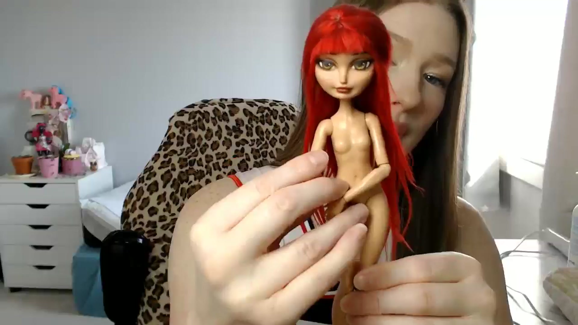 Gallery image thumbnail from GemmaMinx's myfreecams stream on, 10/30/2024, 17:58 image 3 of 20