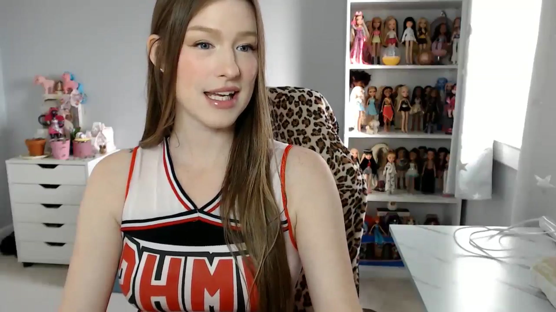 Gallery image thumbnail from GemmaMinx's myfreecams stream on, 10/30/2024, 17:58 image 19 of 20