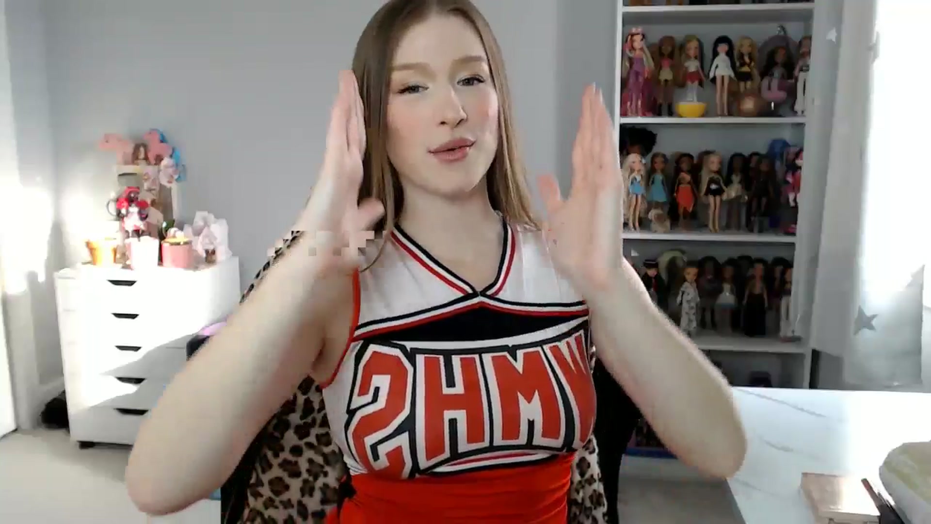 Gallery image thumbnail from GemmaMinx's myfreecams stream on, 10/30/2024, 20:13 image 2 of 20