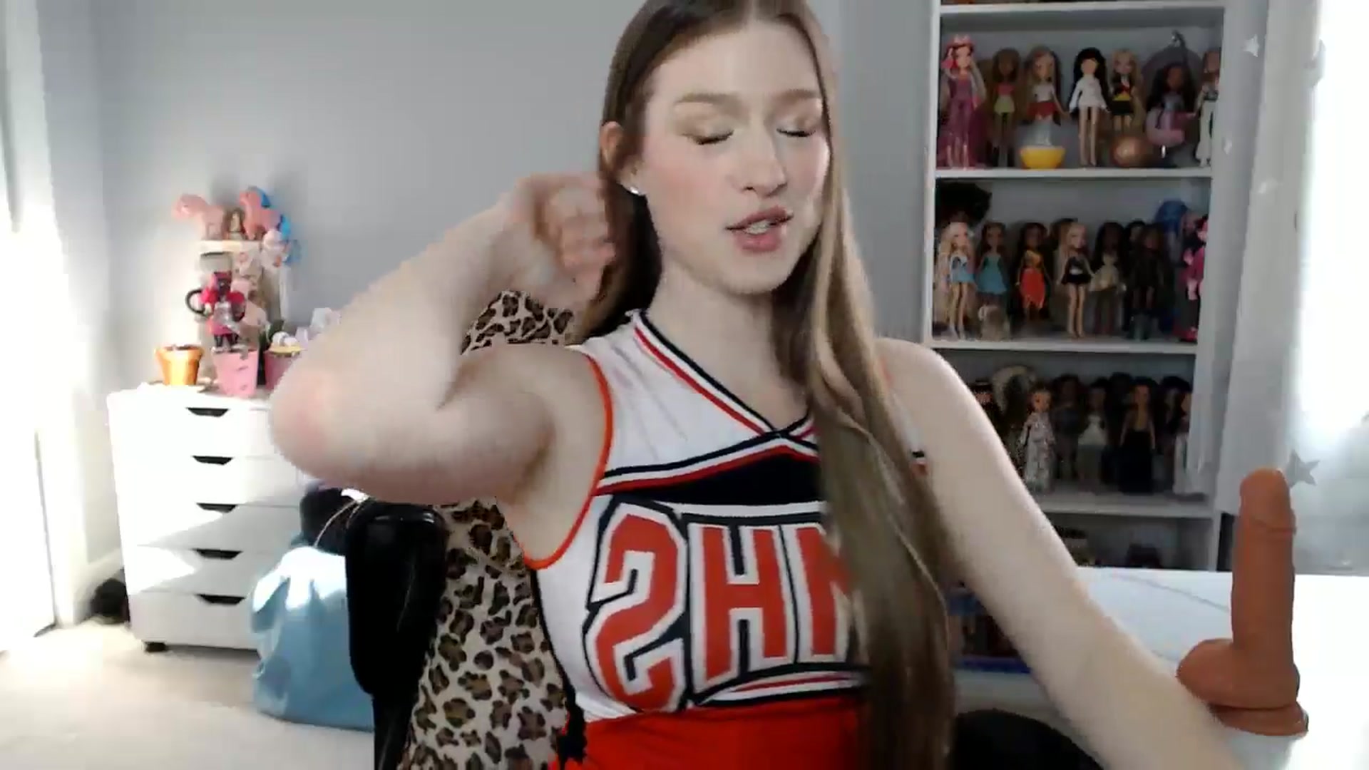 Gallery image thumbnail from GemmaMinx's myfreecams stream on, 10/30/2024, 20:13 image 13 of 20