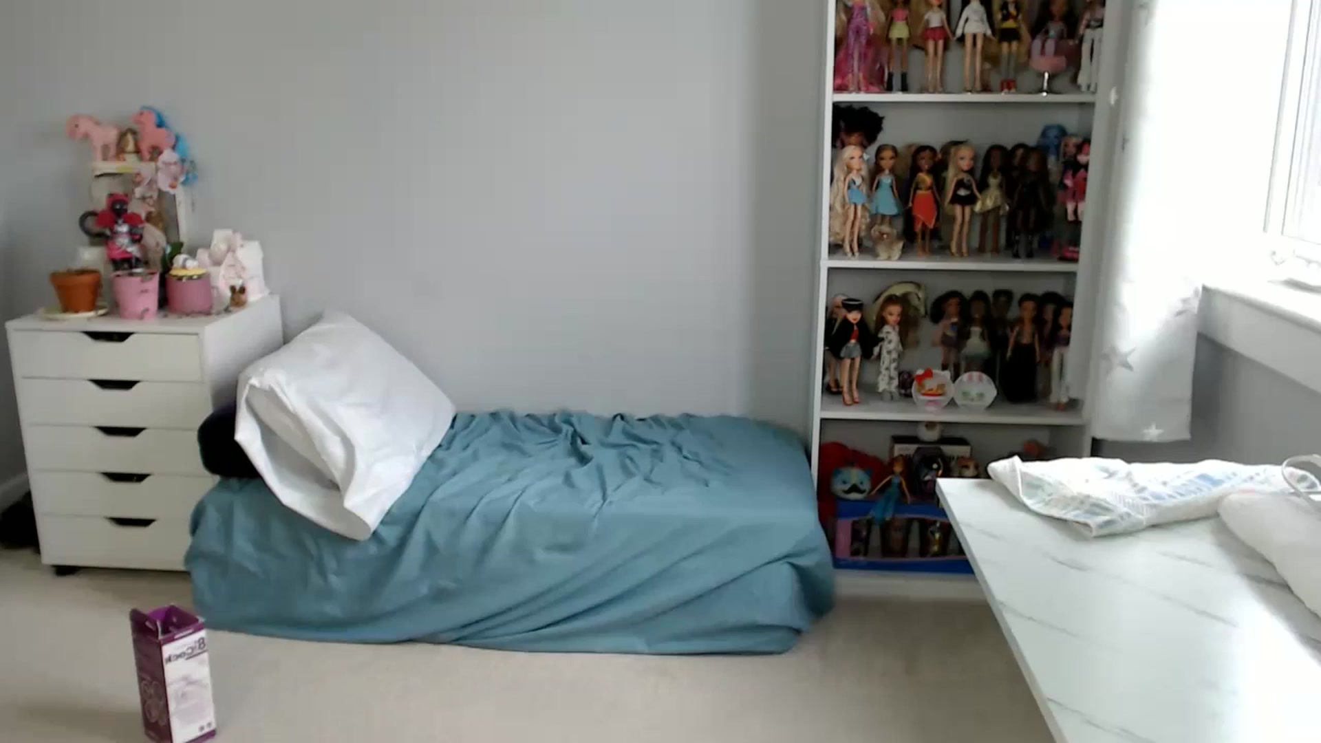 Gallery image thumbnail from GemmaMinx's myfreecams stream on, 11/11/2024, 18:41 image 15 of 20