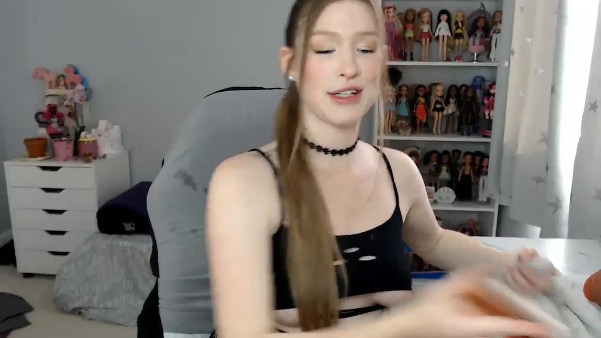 Gallery image thumbnail from GemmaMinx's myfreecams stream on, 11/15/2024, 19:21 image 20 of 20