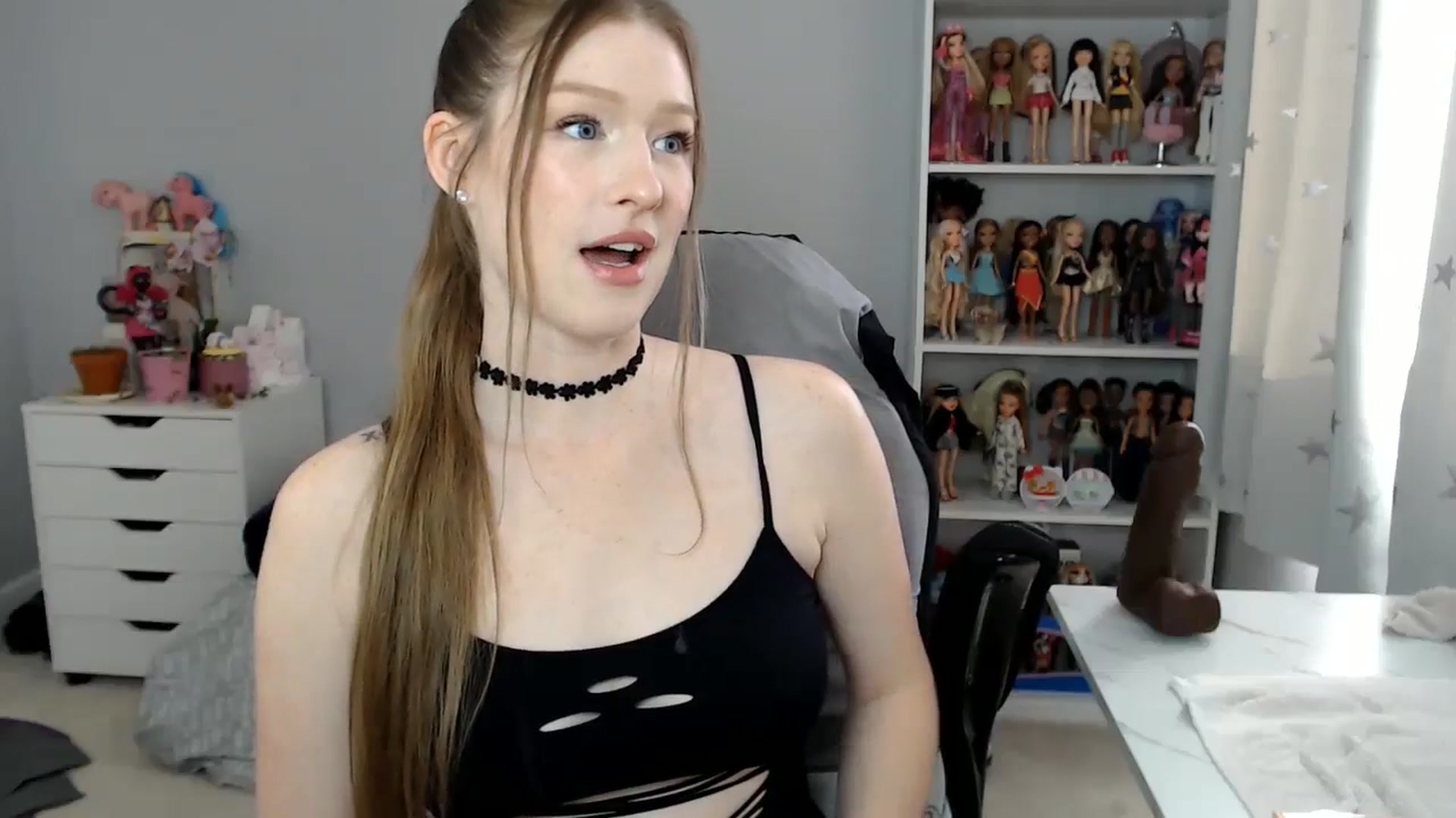 Gallery image thumbnail from GemmaMinx's myfreecams stream on, 11/15/2024, 20:01 image 8 of 20