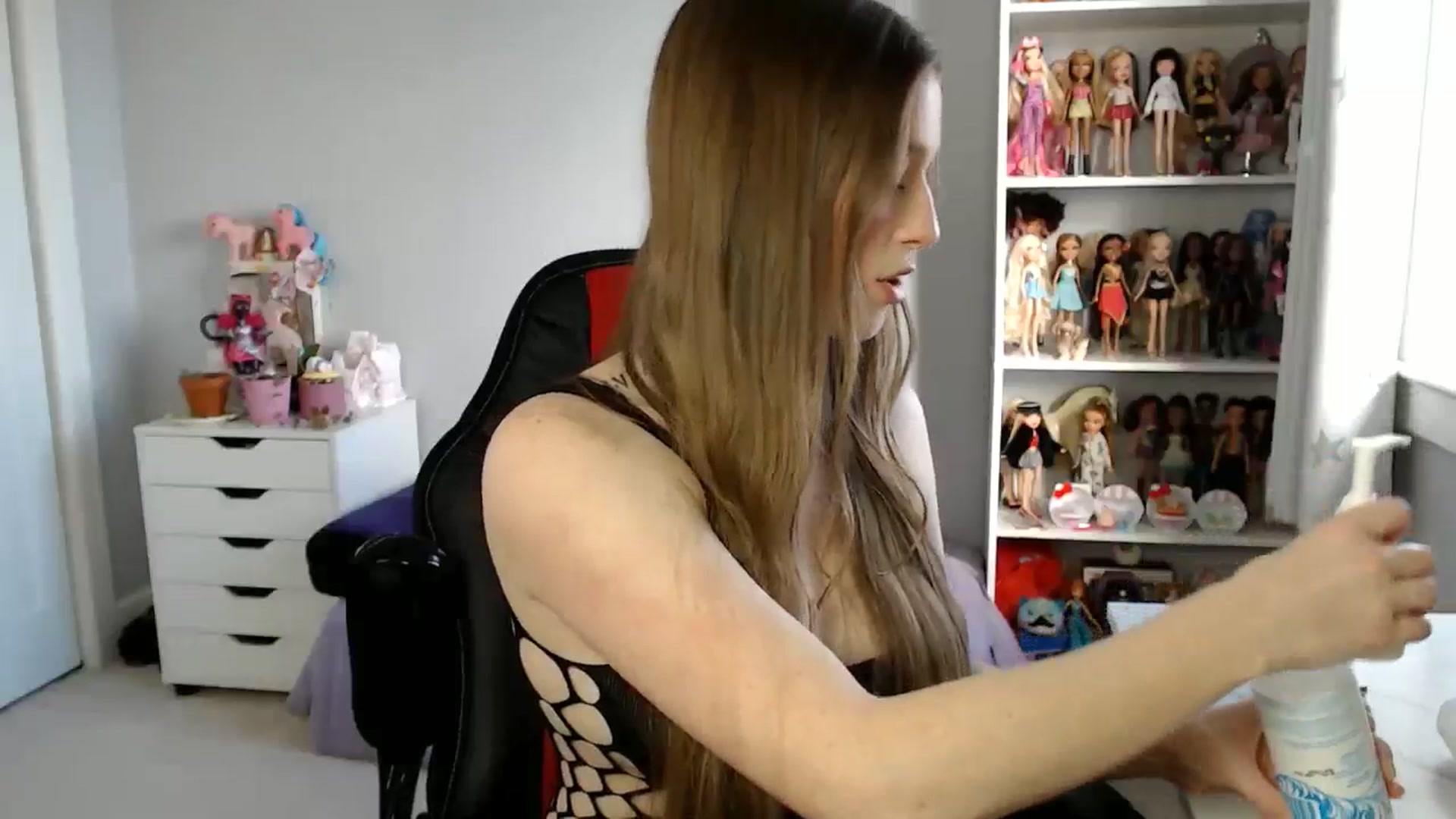 Gallery image thumbnail from GemmaMinx's myfreecams stream on, 11/27/2024, 16:43 image 9 of 20