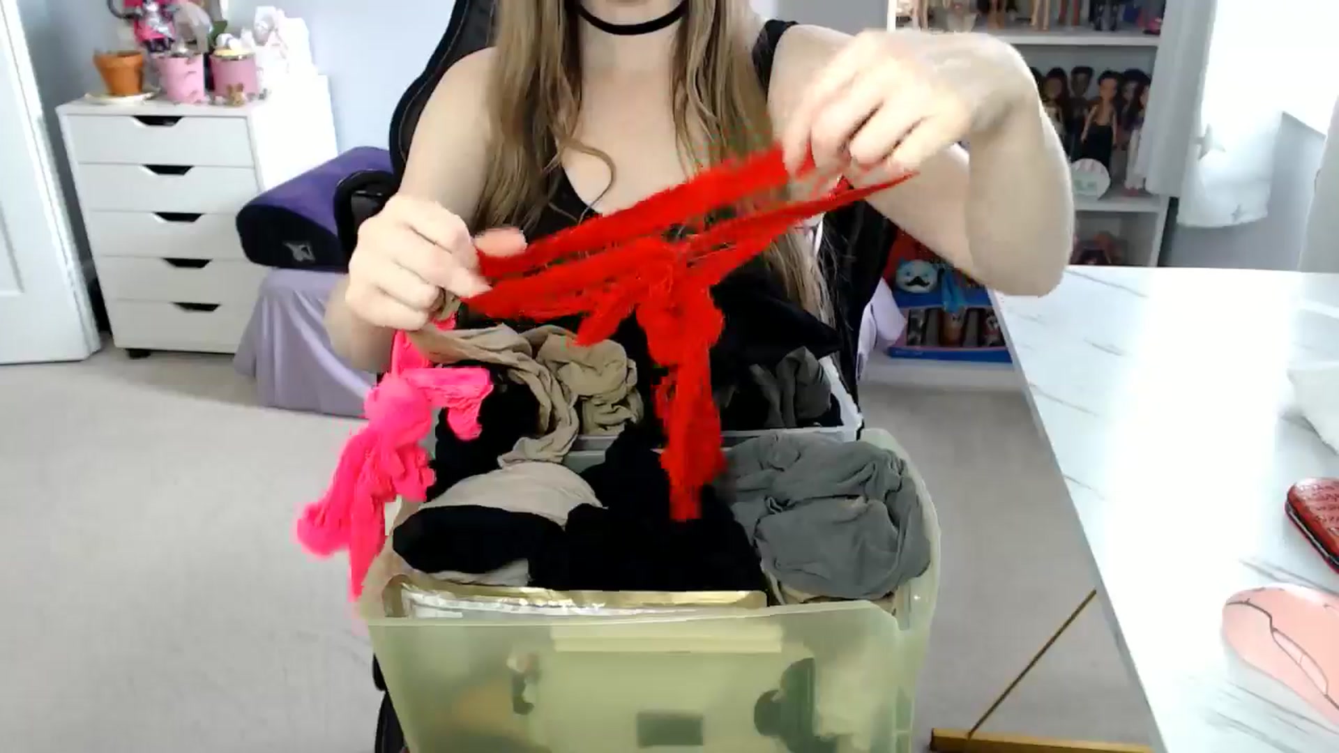 Gallery image thumbnail from GemmaMinx's myfreecams stream on, 11/27/2024, 18:02 image 11 of 20