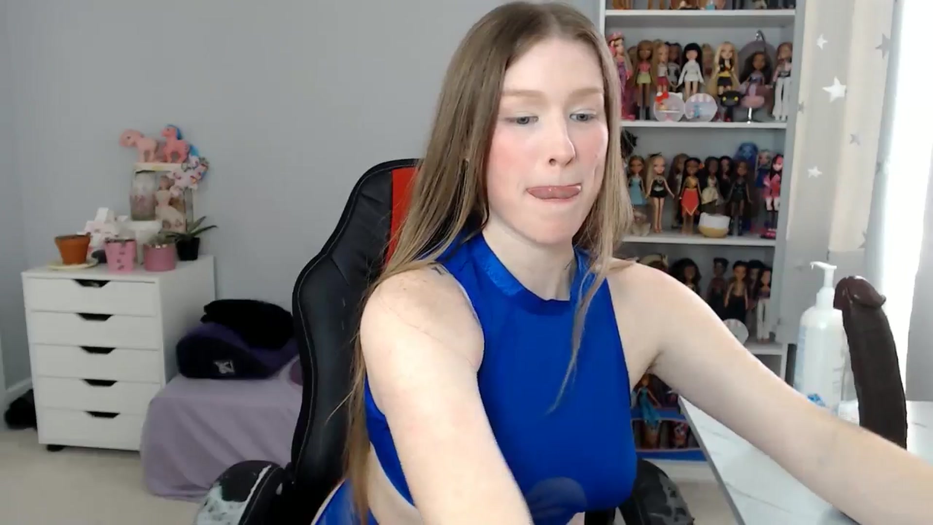 Gallery image thumbnail from GemmaMinx's myfreecams stream on, 01/10/2025, 20:26 image 5 of 20