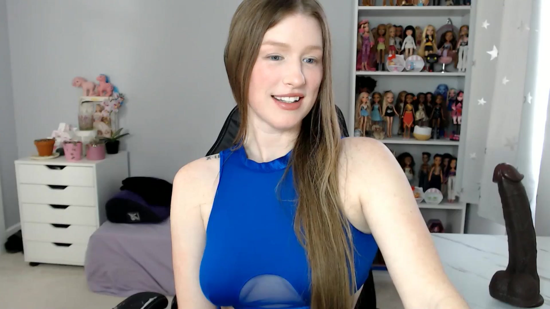 Gallery image thumbnail from GemmaMinx's myfreecams stream on, 01/10/2025, 20:26 image 14 of 20