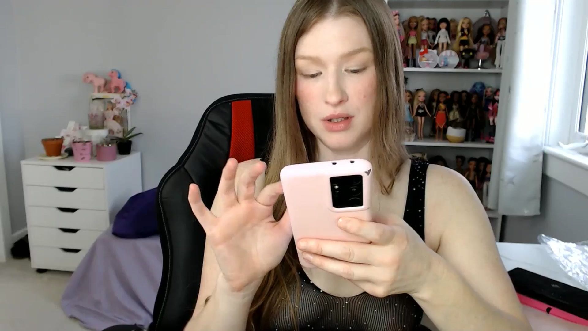 Gallery image thumbnail from GemmaMinx's myfreecams stream on, 01/11/2025, 20:59 image 11 of 20