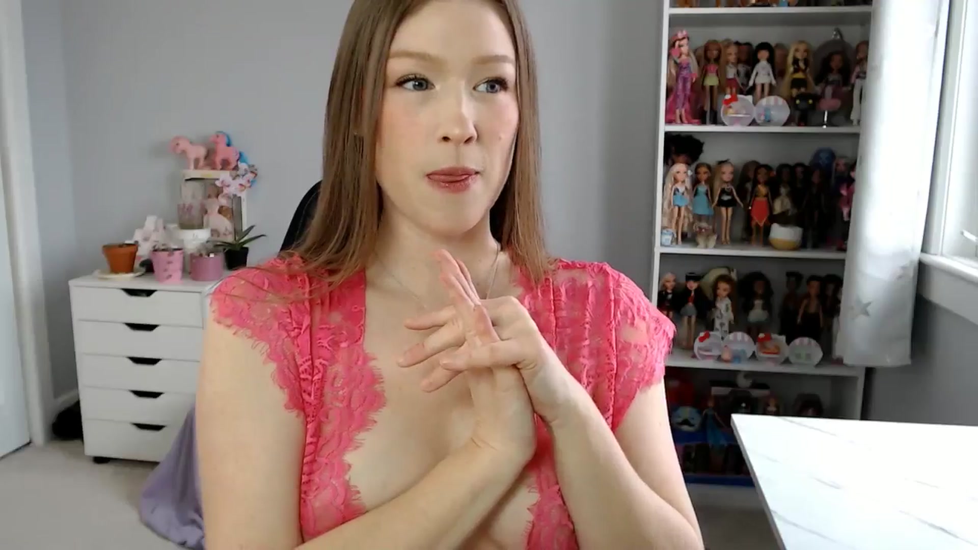 Gallery image thumbnail from GemmaMinx's myfreecams stream on, 01/13/2025, 19:23 image 2 of 20
