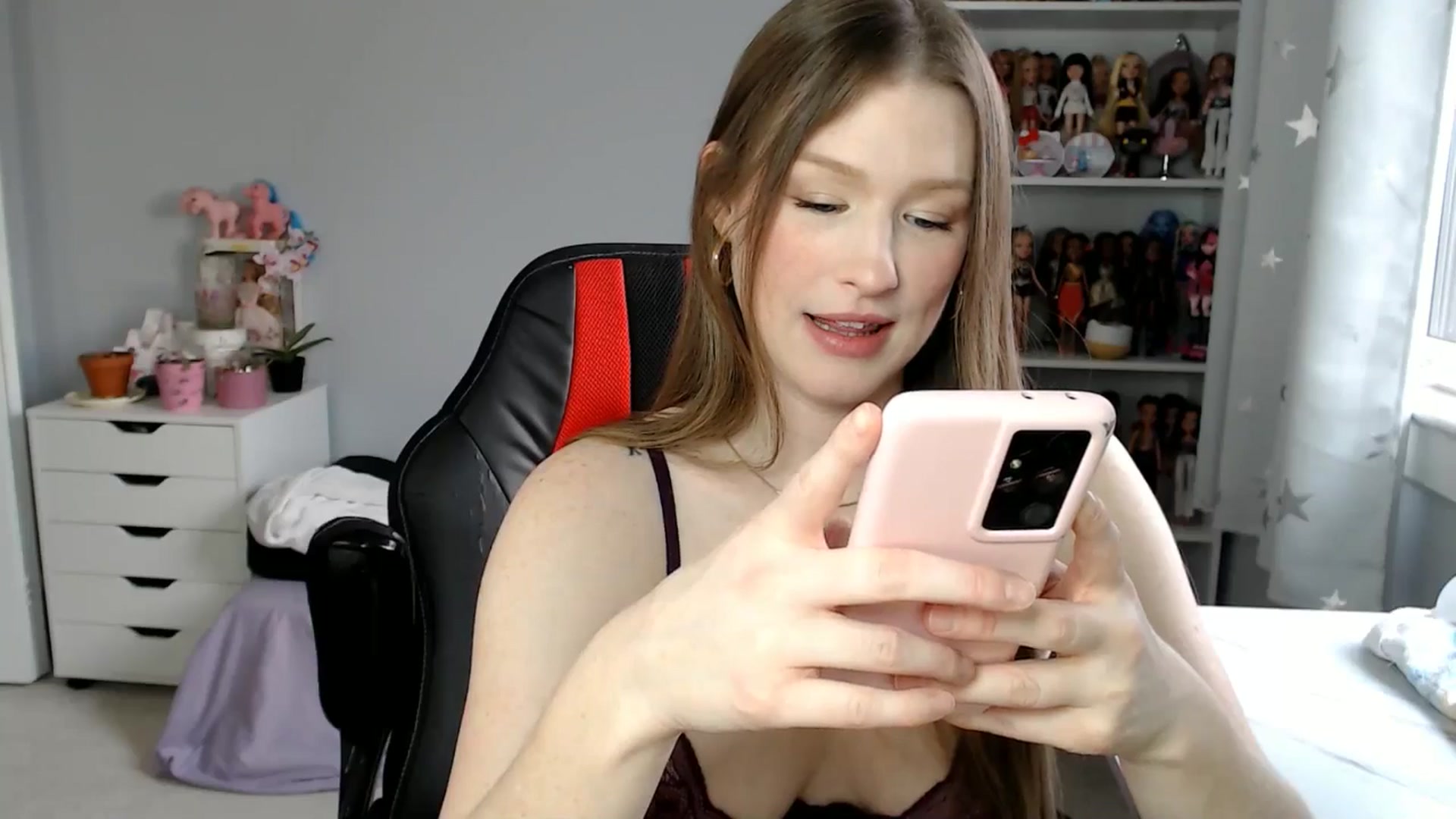 Gallery image thumbnail from GemmaMinx's myfreecams stream on, 01/14/2025, 21:16 image 20 of 20
