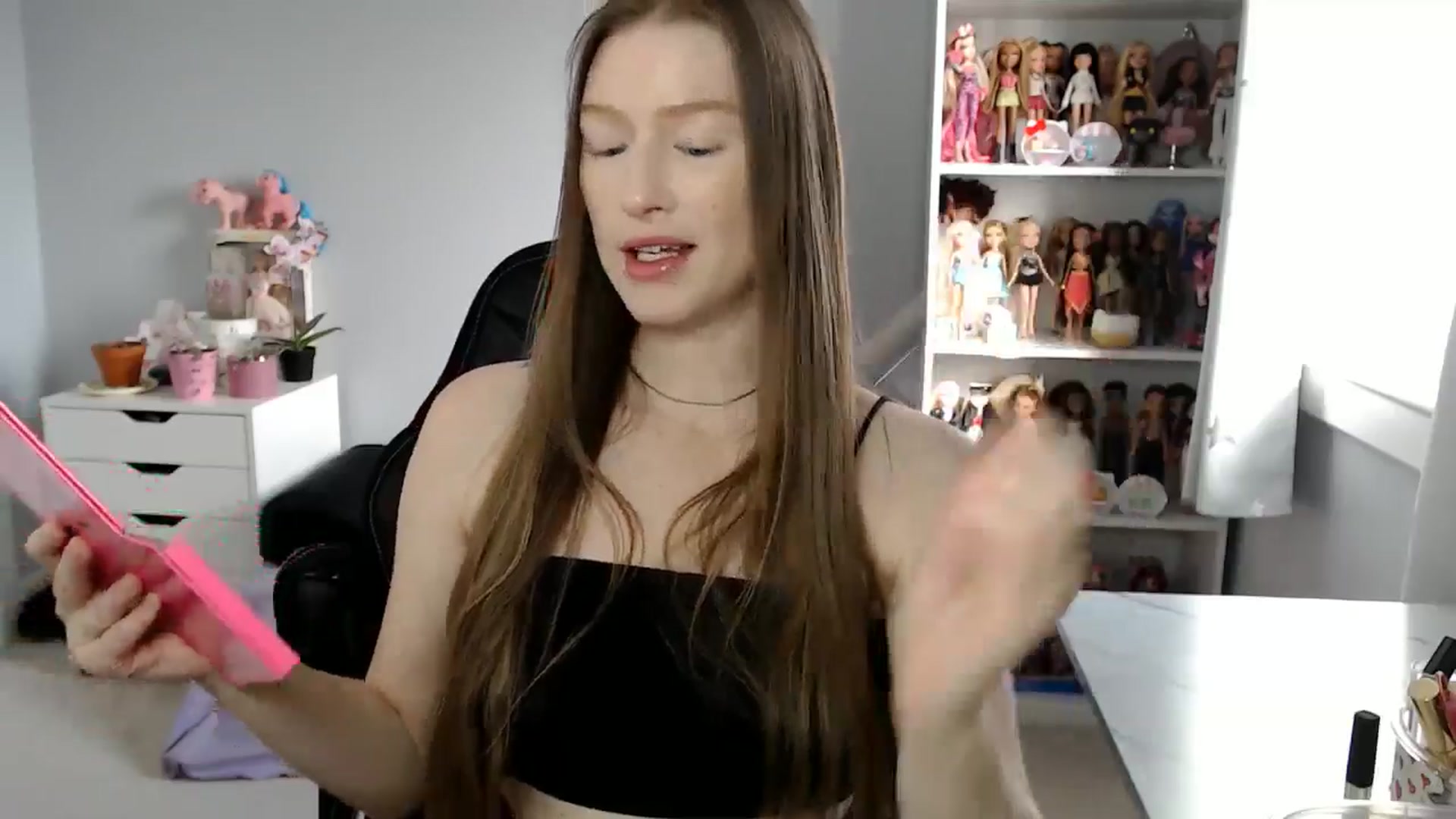 Gallery image thumbnail from GemmaMinx's myfreecams stream on, 01/15/2025, 17:37 image 7 of 20