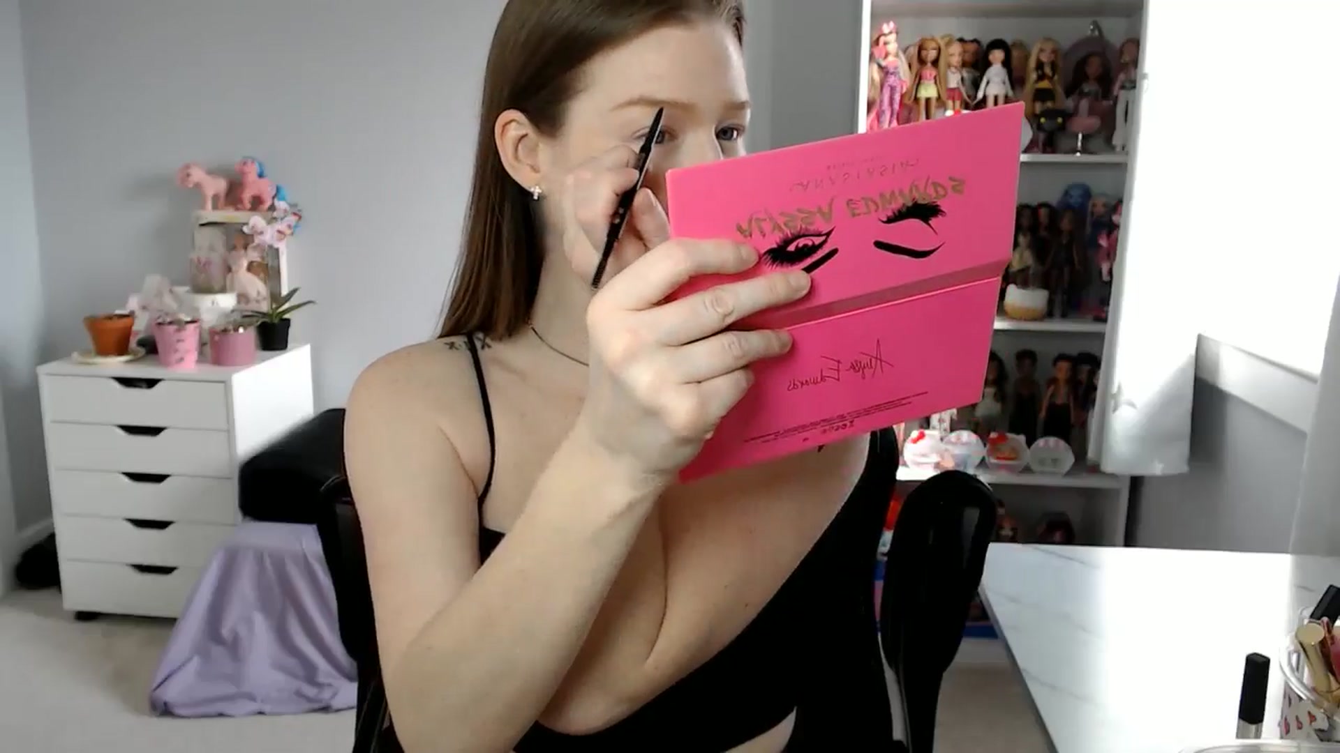 Gallery image thumbnail from GemmaMinx's myfreecams stream on, 01/15/2025, 17:37 image 11 of 20
