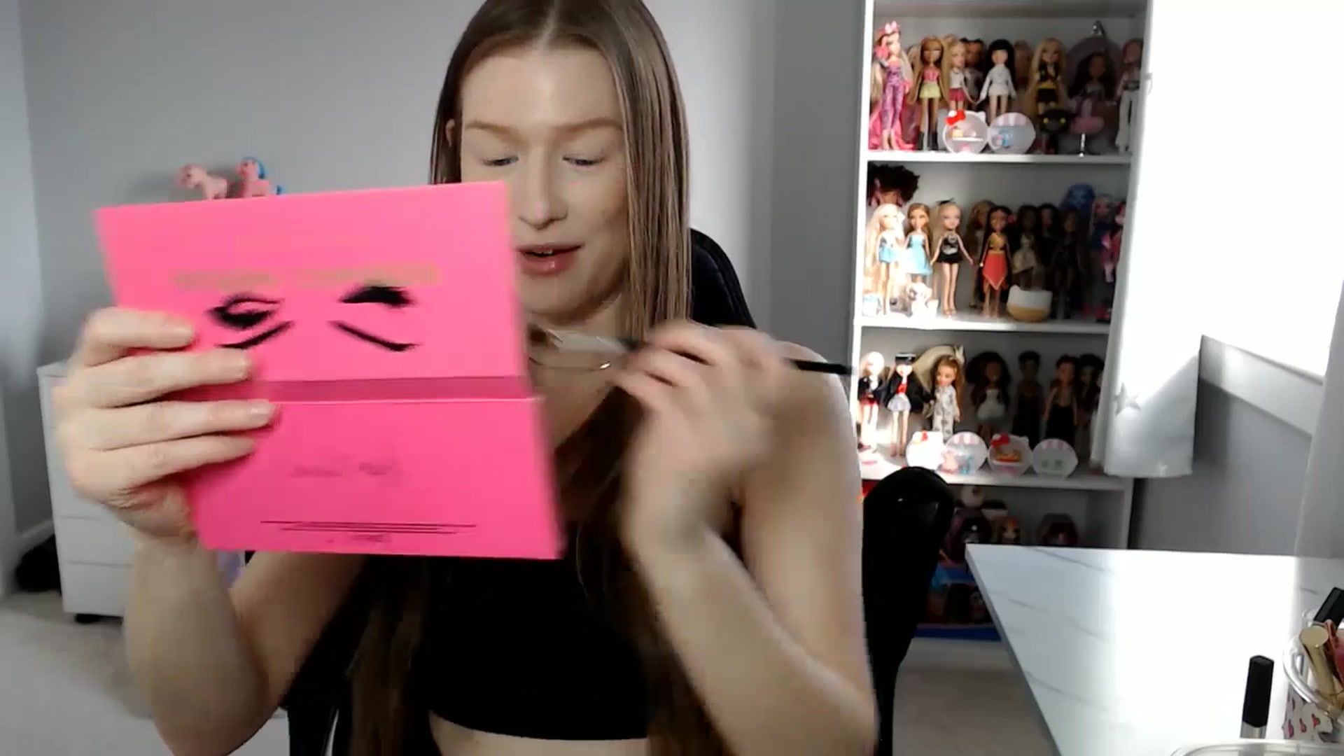 Gallery image thumbnail from GemmaMinx's myfreecams stream on, 01/15/2025, 17:37 image 8 of 20