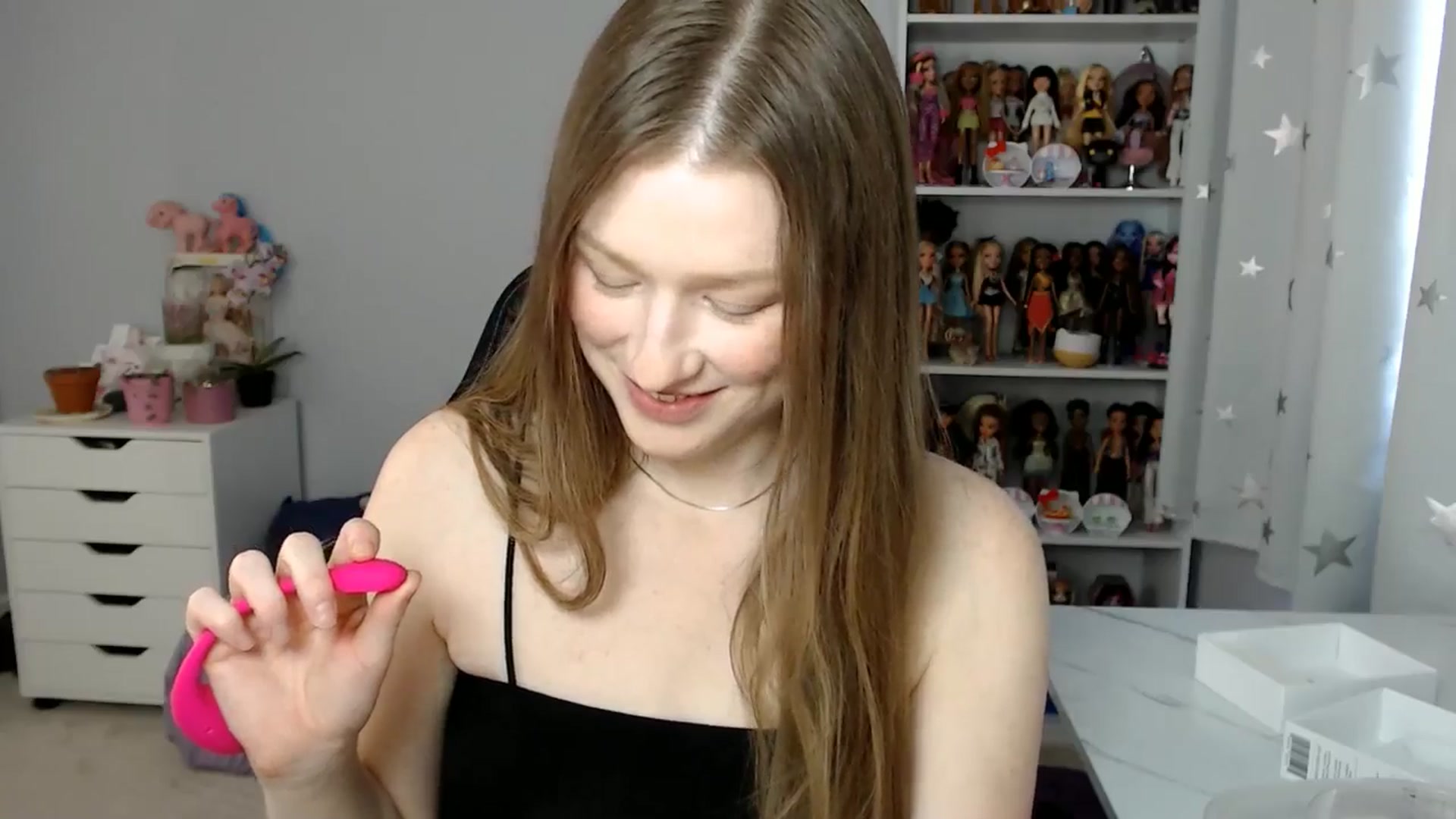 Gallery image thumbnail from GemmaMinx's myfreecams stream on, 01/15/2025, 21:25 image 18 of 20