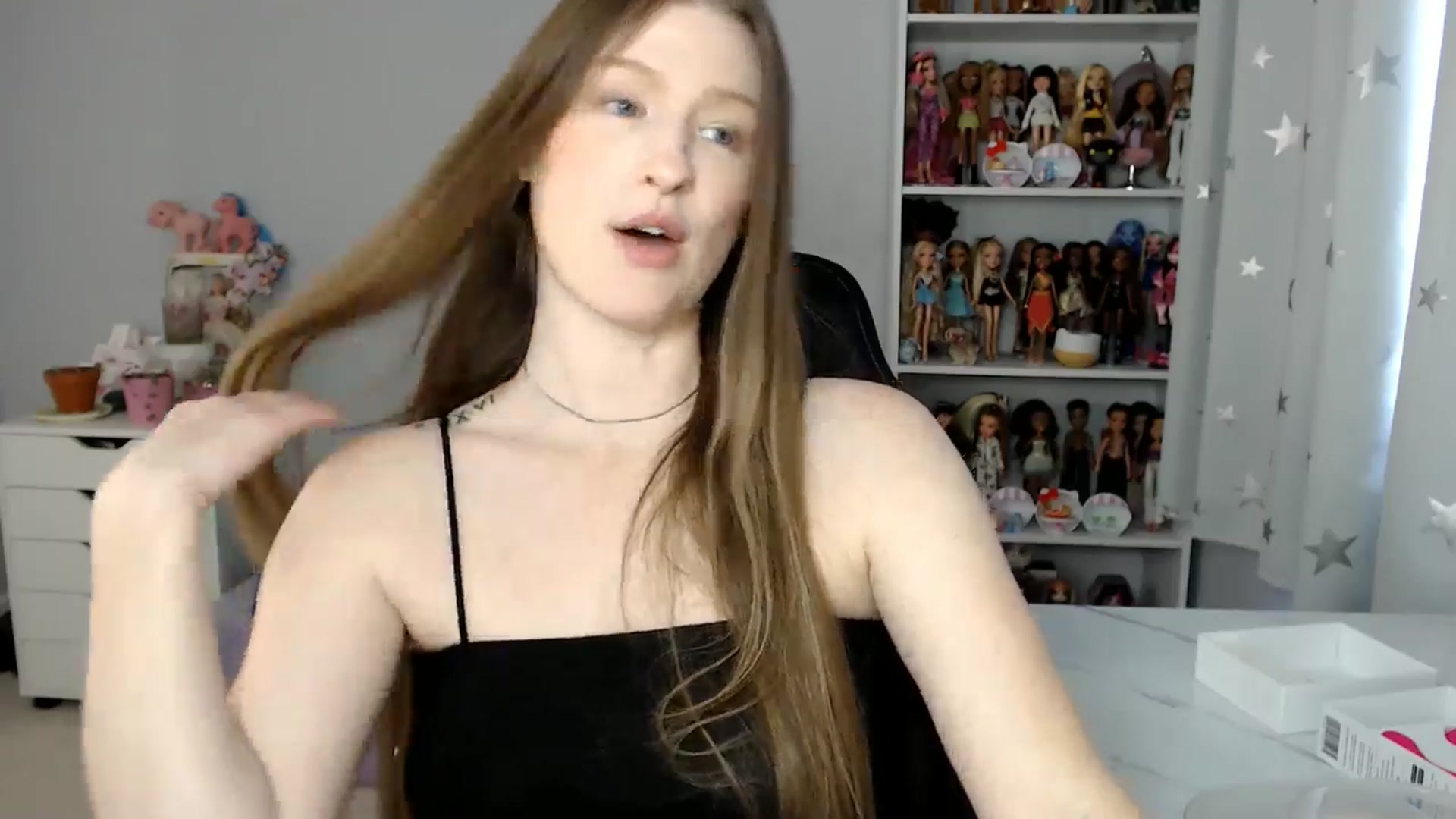 Gallery image thumbnail from GemmaMinx's myfreecams stream on, 01/15/2025, 21:25 image 17 of 20