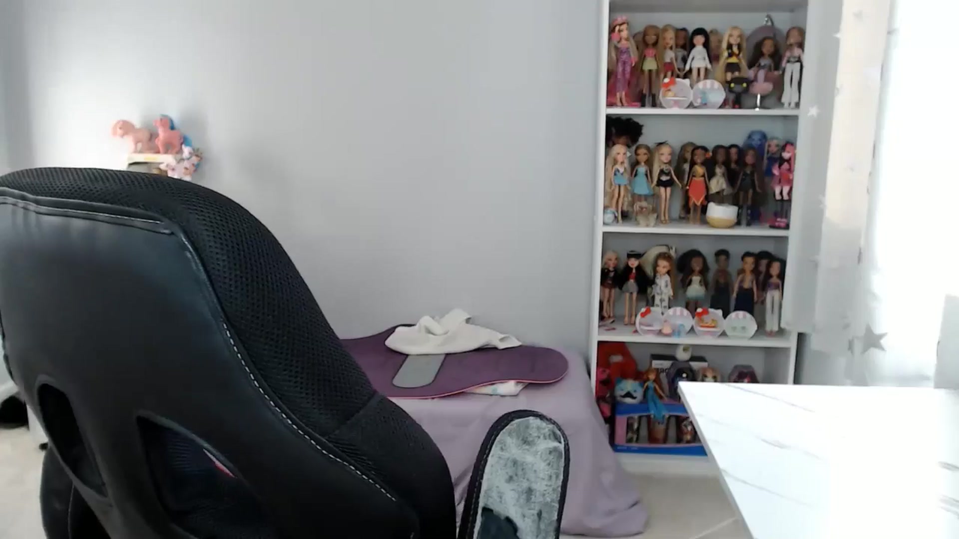 Gallery image thumbnail from GemmaMinx's myfreecams stream on, 01/26/2025, 20:51 image 10 of 20