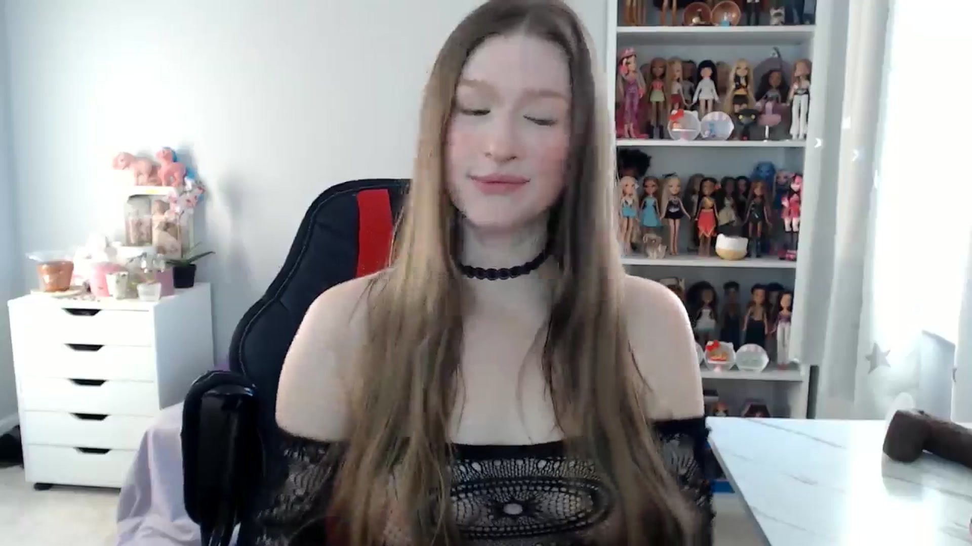 Gallery image thumbnail from GemmaMinx's myfreecams stream on, 01/26/2025, 21:50 image 4 of 20