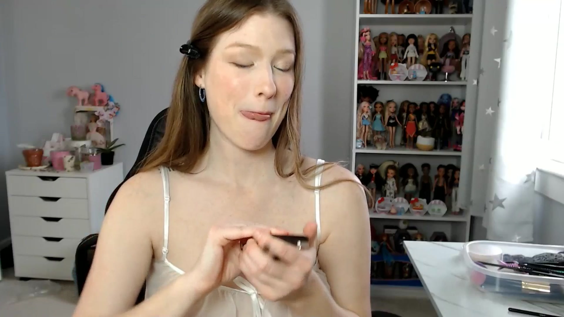 Gallery image thumbnail from GemmaMinx's myfreecams stream on, 01/28/2025, 21:22 image 14 of 20