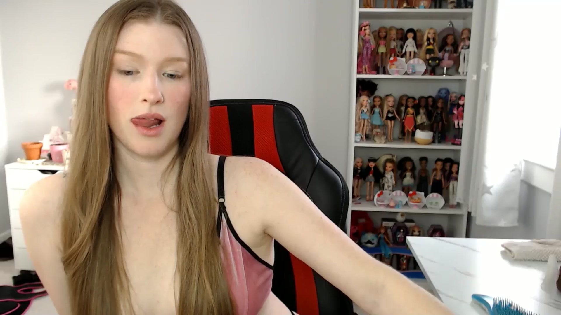 Gallery image thumbnail from GemmaMinx's myfreecams stream on, 01/29/2025, 21:38 image 5 of 20