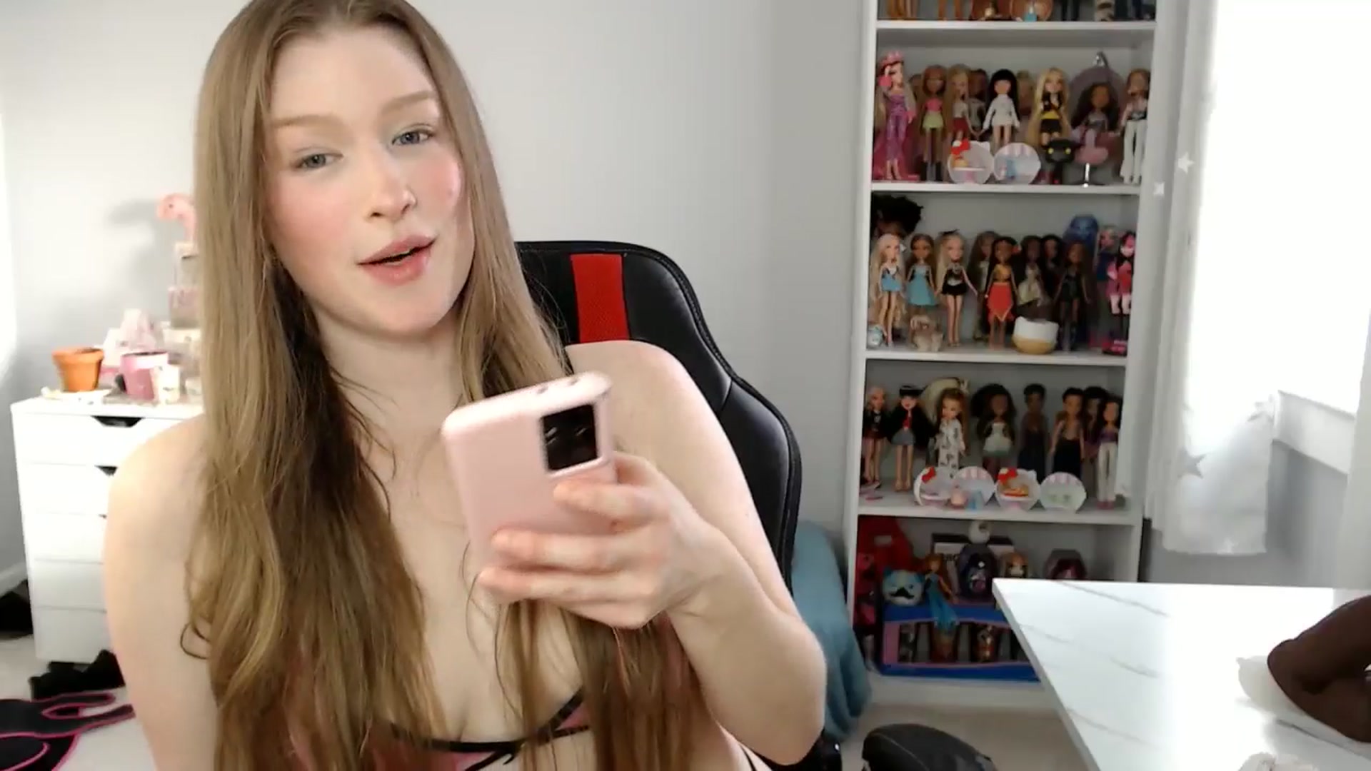 Gallery image thumbnail from GemmaMinx's myfreecams stream on, 01/29/2025, 21:38 image 3 of 20