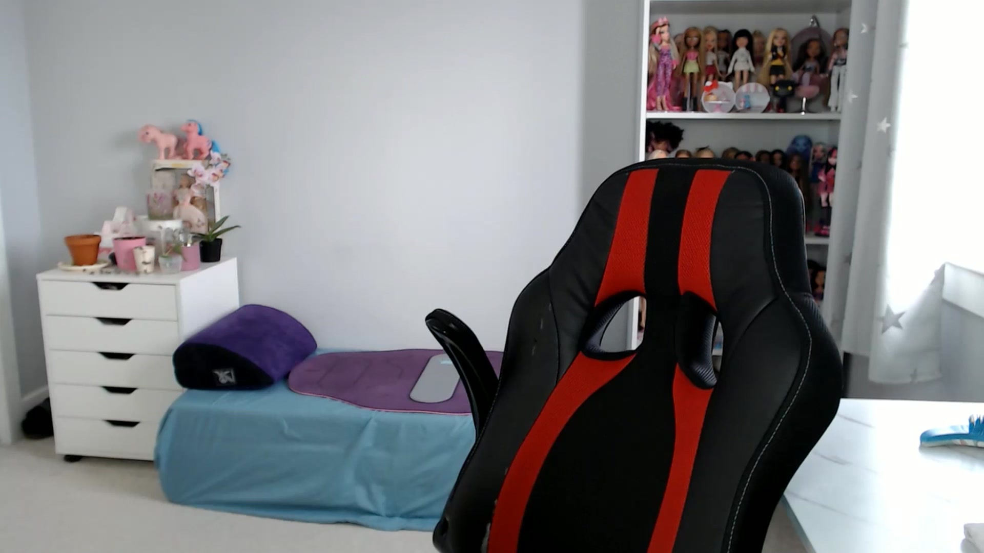 Gallery image thumbnail from GemmaMinx's myfreecams stream on, 01/30/2025, 21:52 image 1 of 20